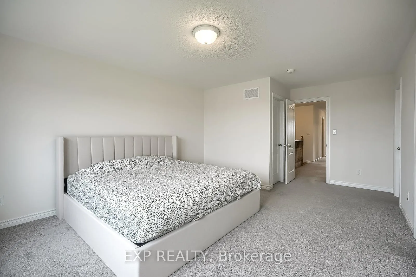 Photo 25 of 1020 Matthew Murray Crescent, Oshawa, Taunton — HOMEH