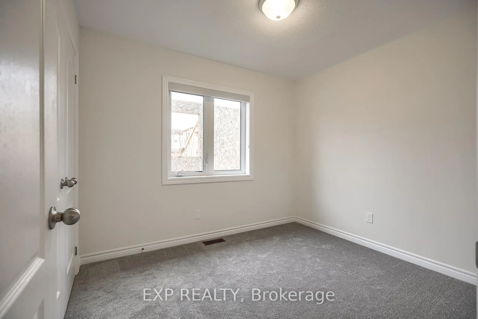 Photo 28 of 1020 Matthew Murray Crescent, Oshawa, Taunton — HOMEH