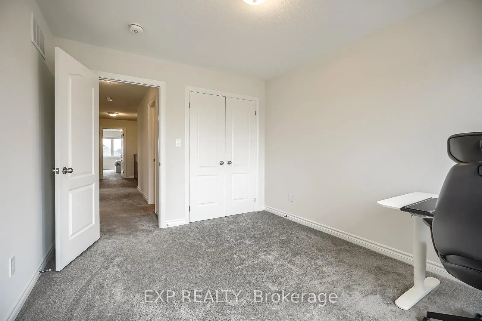 Photo 30 of 1020 Matthew Murray Crescent, Oshawa, Taunton — HOMEH