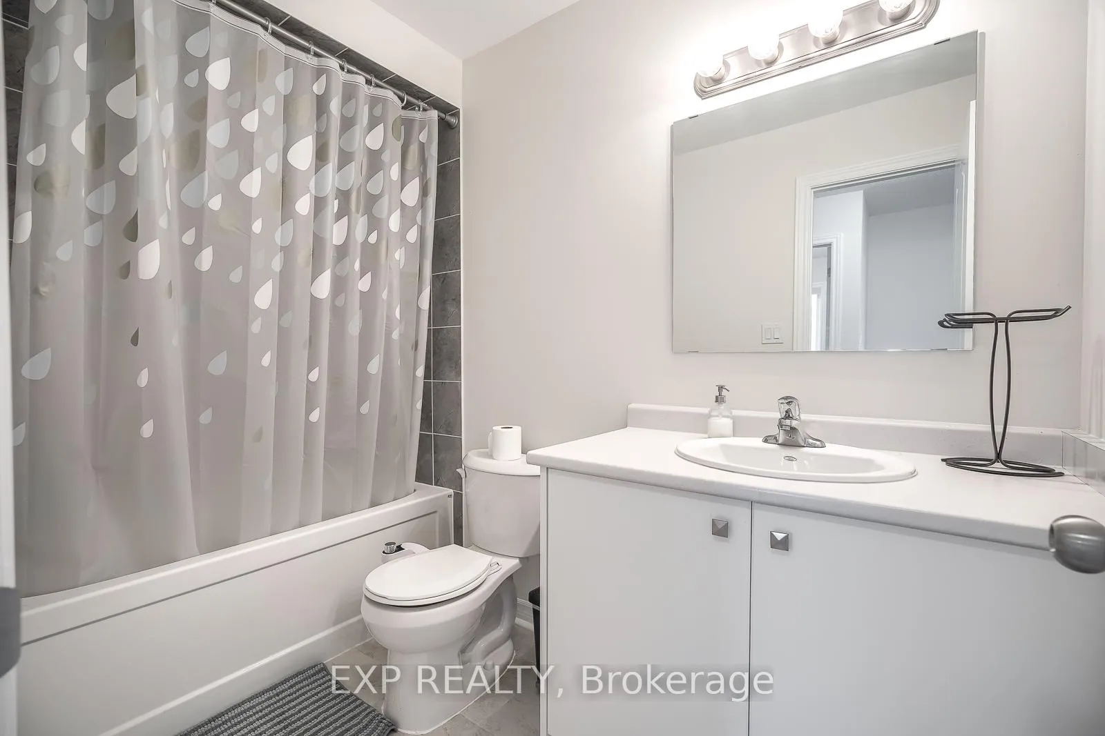 Photo 33 of 1020 Matthew Murray Crescent, Oshawa, Taunton — HOMEH