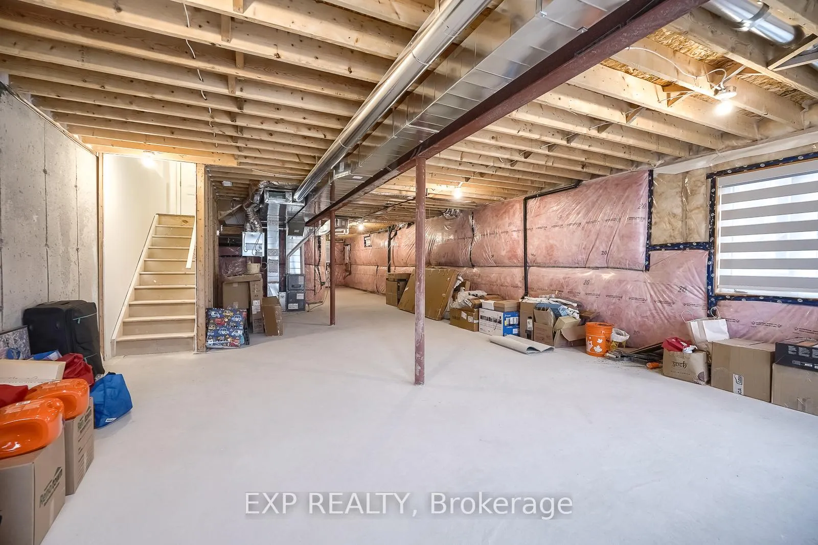 Photo 36 of 1020 Matthew Murray Crescent, Oshawa, Taunton — HOMEH