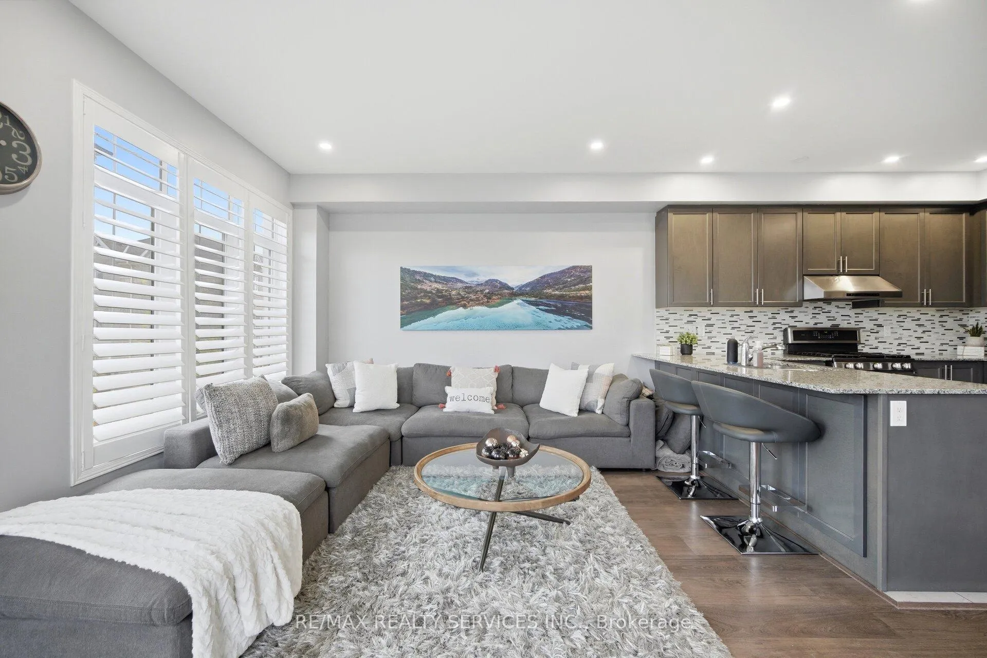 Photo 12 of 56 Rimrock Crescent, Whitby, Williamsburg — HOMEH