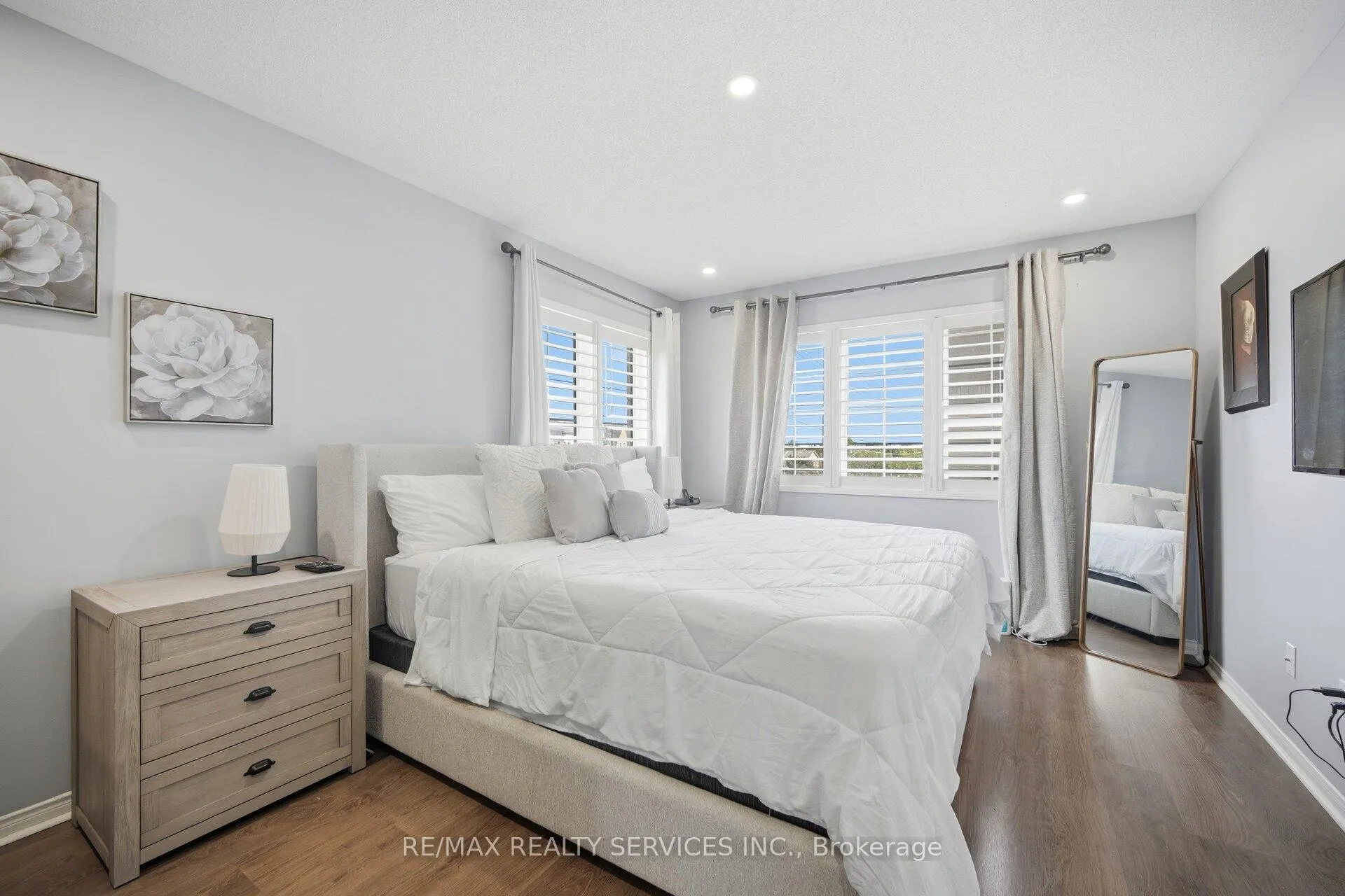 Photo 20 of 56 Rimrock Crescent, Whitby, Williamsburg — HOMEH