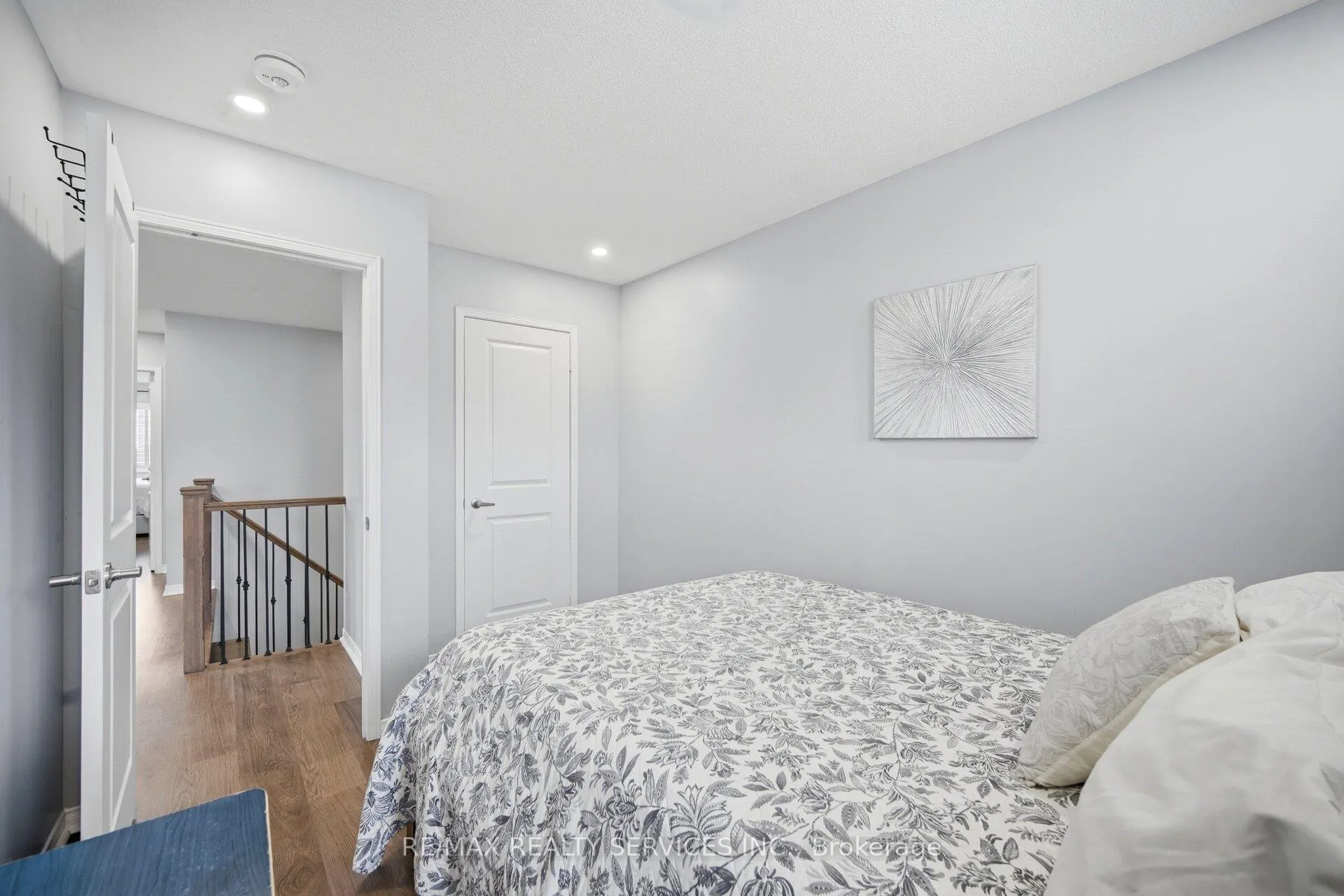 Photo 26 of 56 Rimrock Crescent, Whitby, Williamsburg — HOMEH