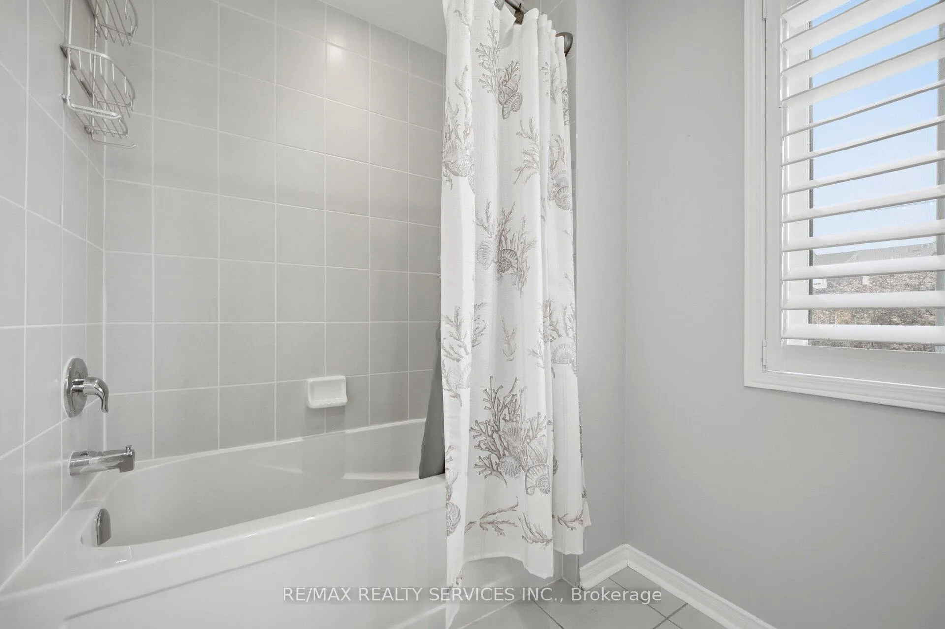Photo 30 of 56 Rimrock Crescent, Whitby, Williamsburg — HOMEH