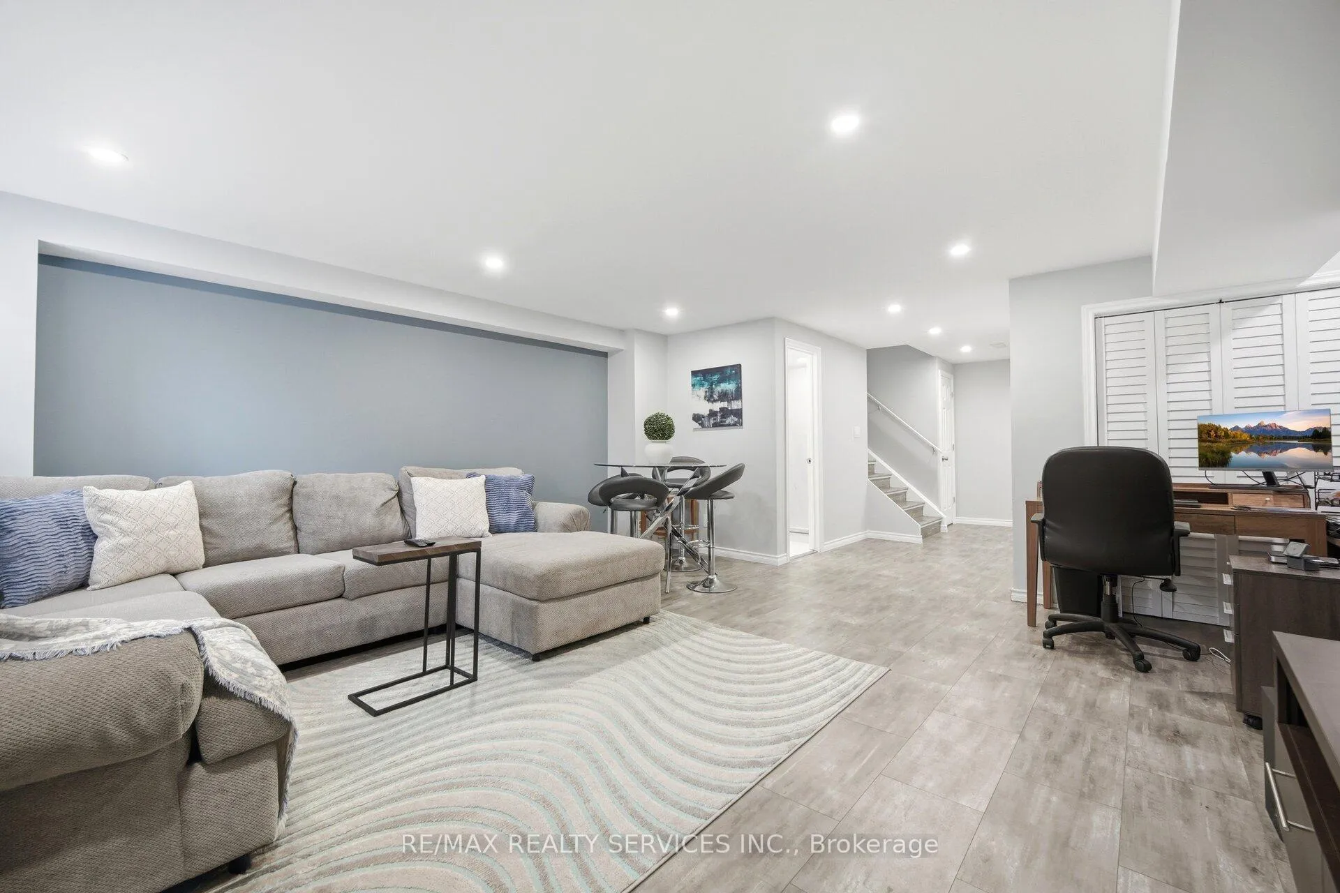 Photo 36 of 56 Rimrock Crescent, Whitby, Williamsburg — HOMEH