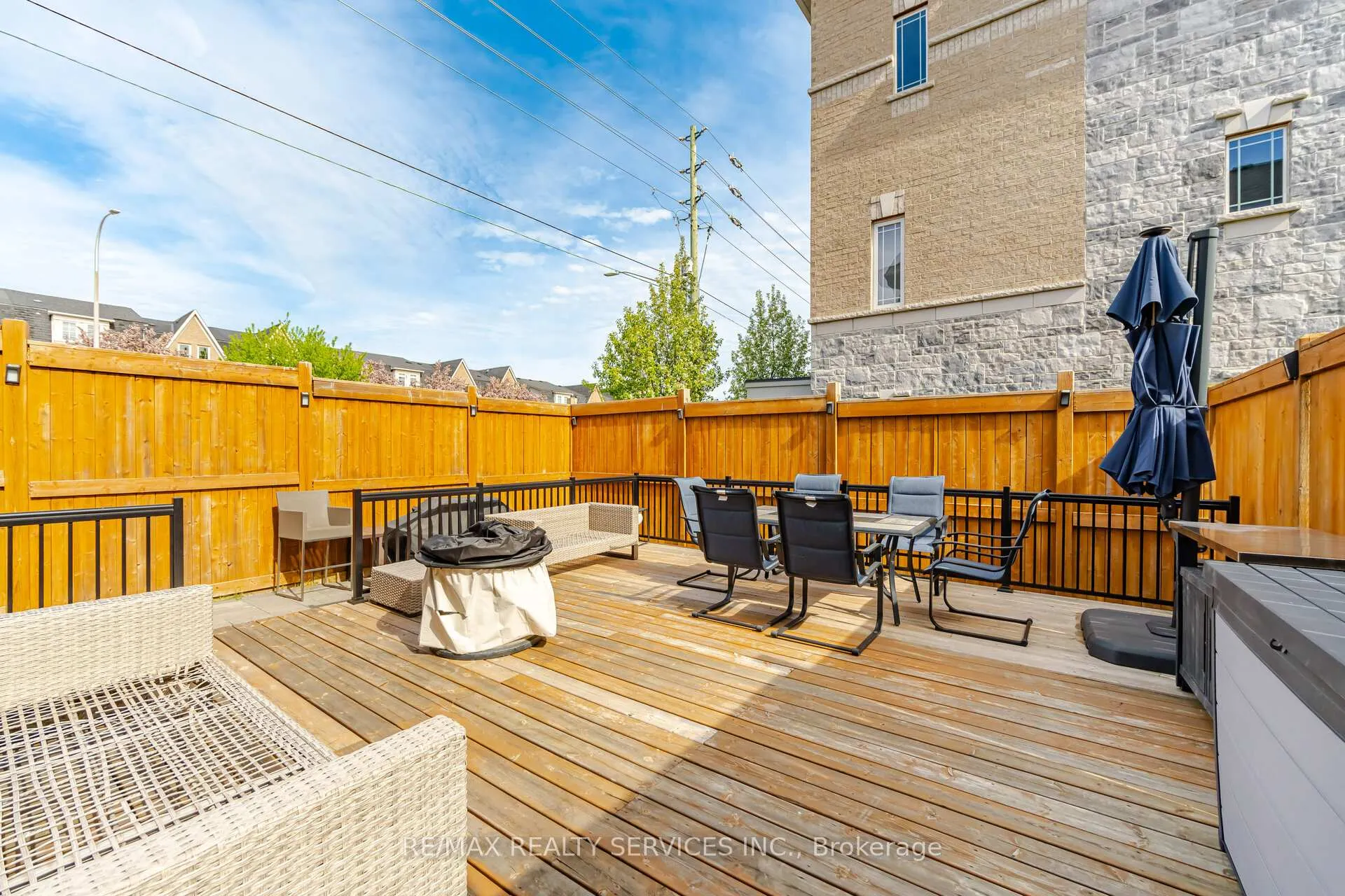 Photo 43 of 56 Rimrock Crescent, Whitby, Williamsburg — HOMEH