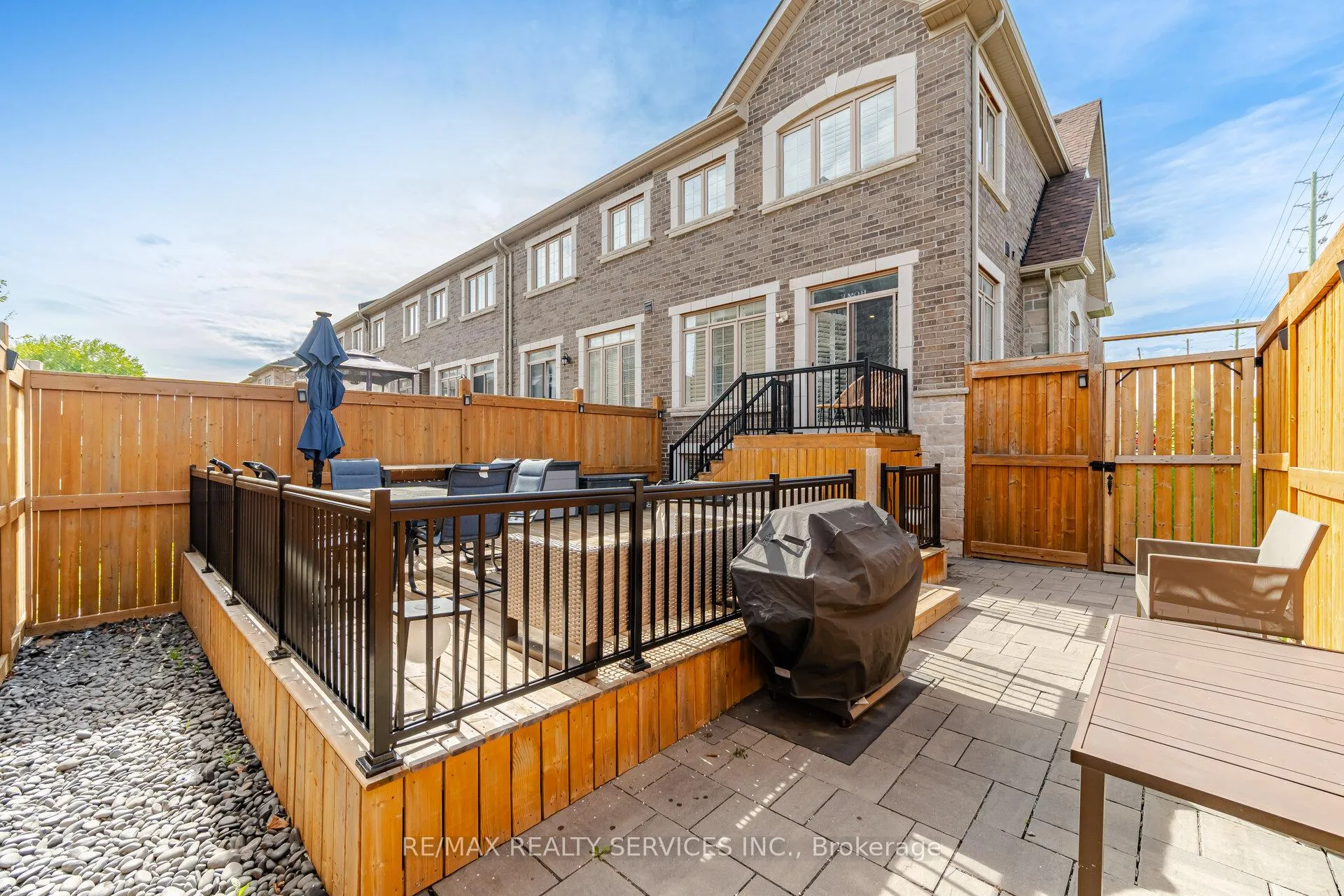 Photo 45 of 56 Rimrock Crescent, Whitby, Williamsburg — HOMEH