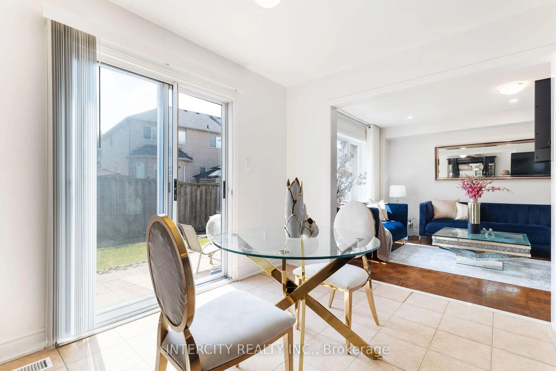 Photo 17 of 18 Snowshoe Lane, Brampton, Sandringham-Wellington — HOMEH