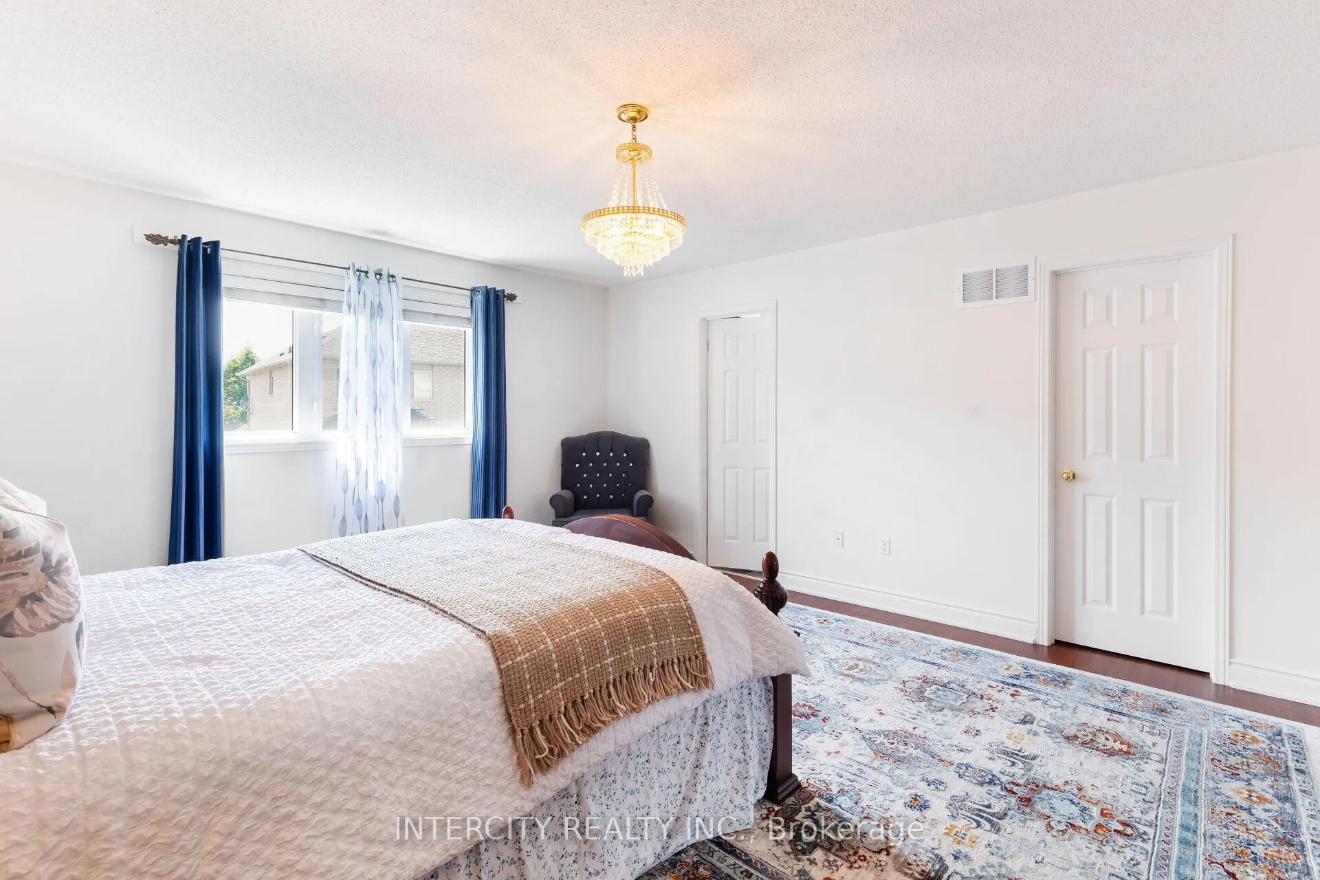 Photo 28 of 18 Snowshoe Lane, Brampton, Sandringham-Wellington — HOMEH