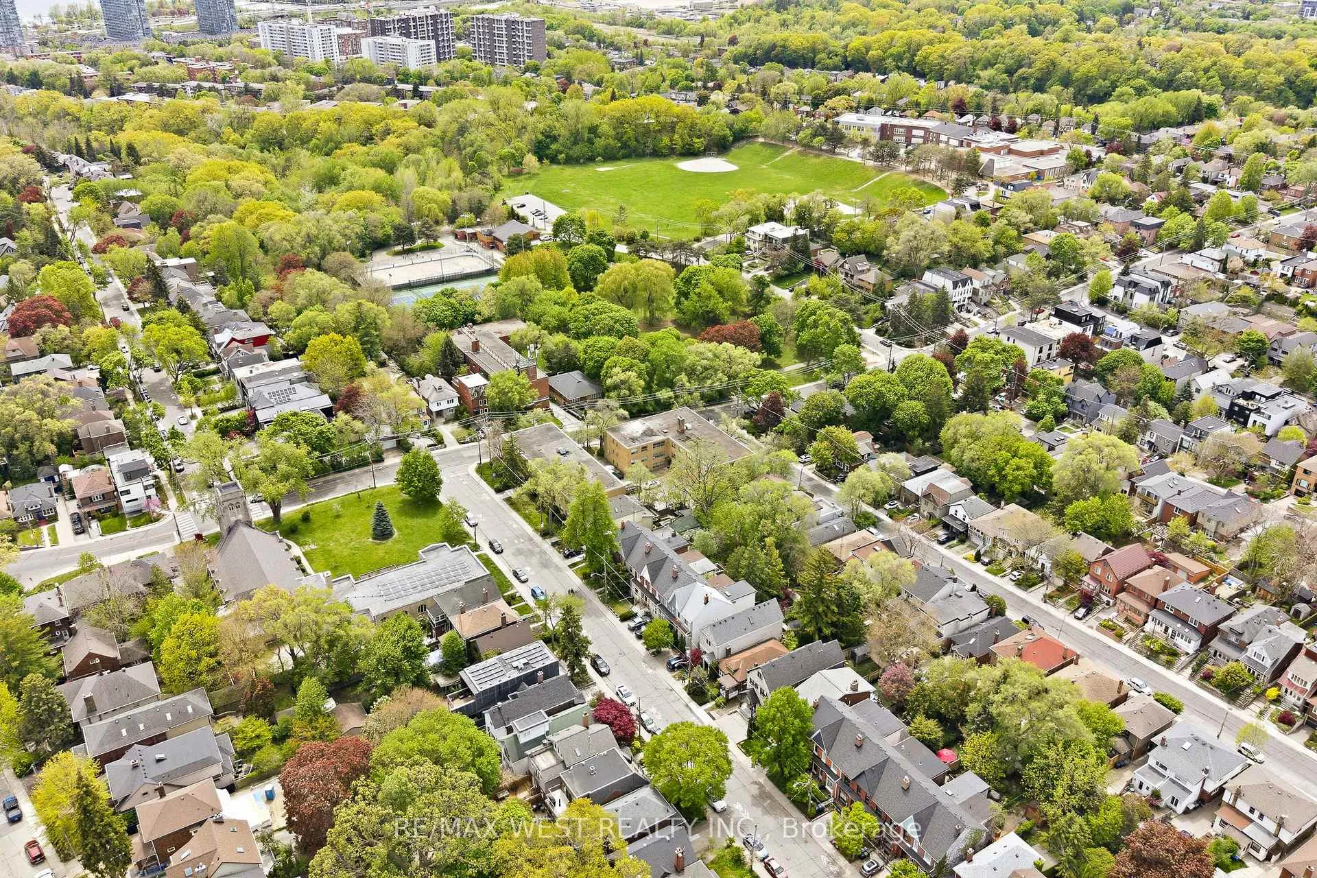Photo 23 of 12 Kennedy Avenue, Toronto, High Park-Swansea — HOMEH