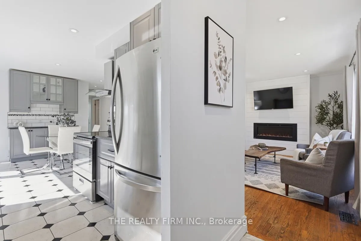 Photo 6 of 923 Willow Lane, London, South Y — HOMEH