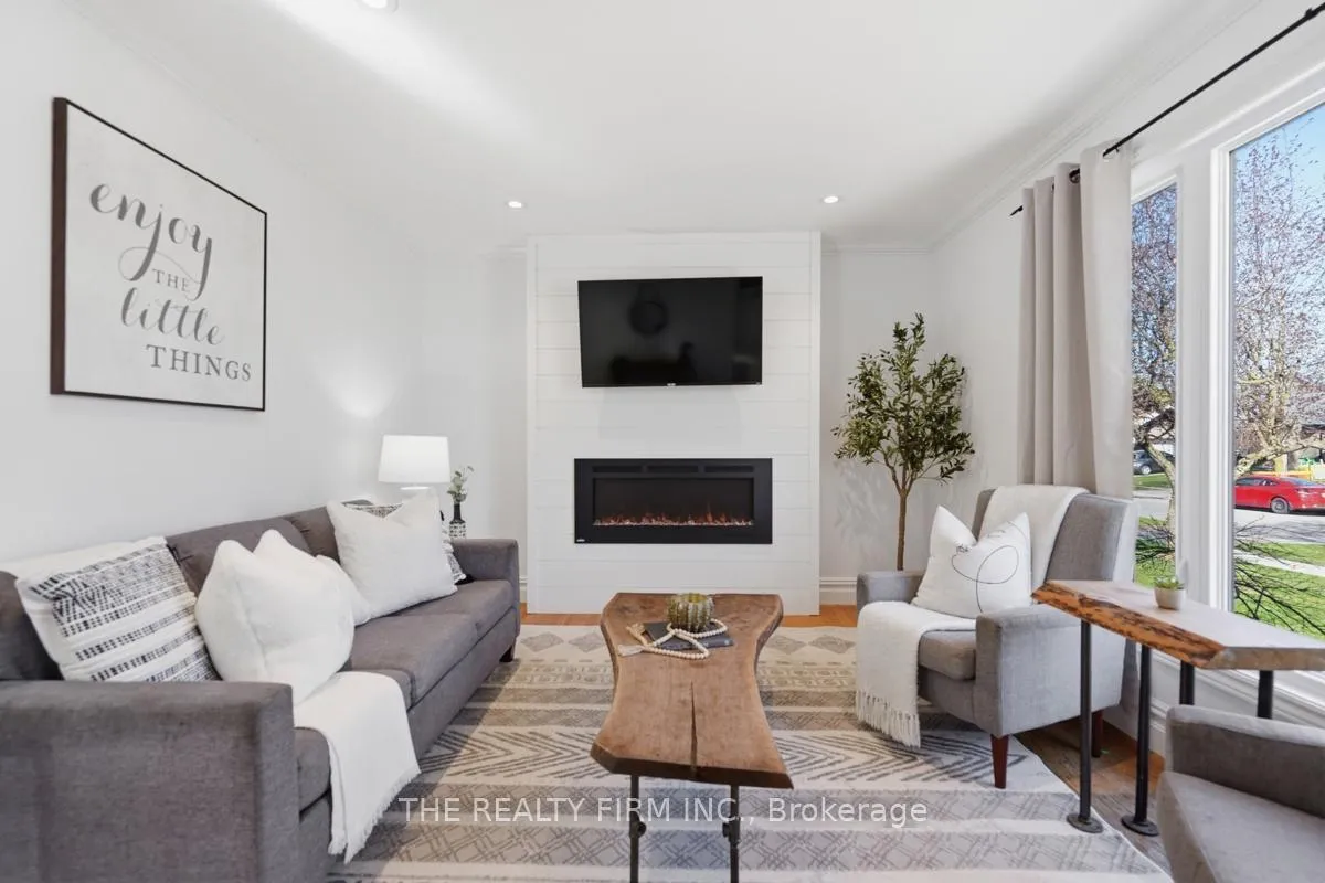 Photo 9 of 923 Willow Lane, London, South Y — HOMEH