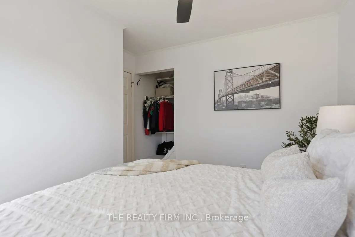 Photo 23 of 923 Willow Lane, London, South Y — HOMEH