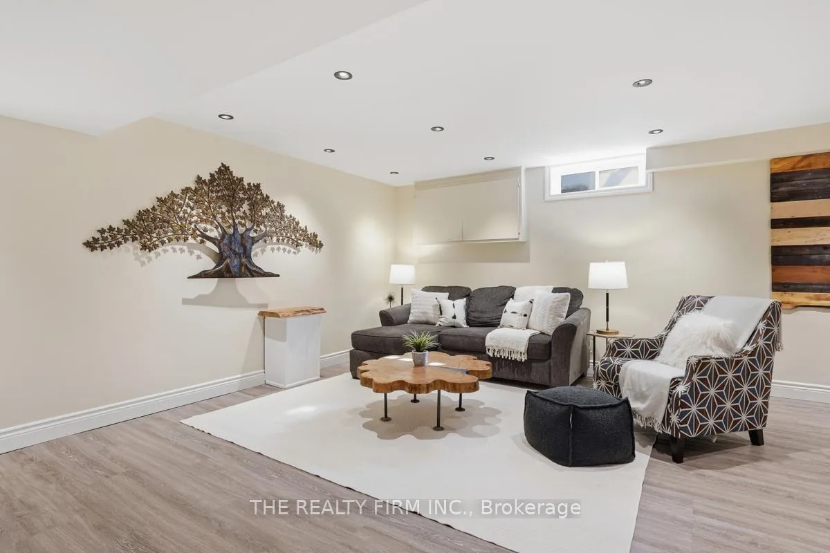 Photo 30 of 923 Willow Lane, London, South Y — HOMEH