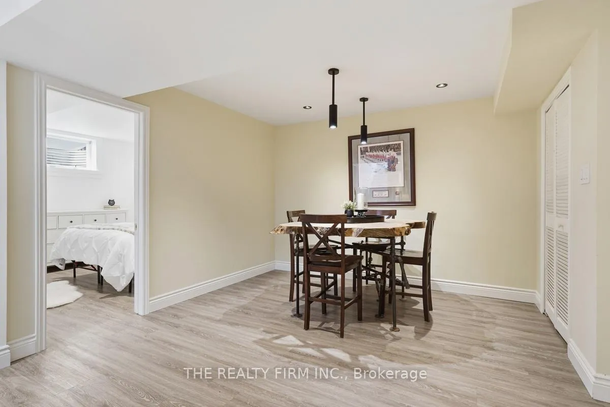 Photo 33 of 923 Willow Lane, London, South Y — HOMEH