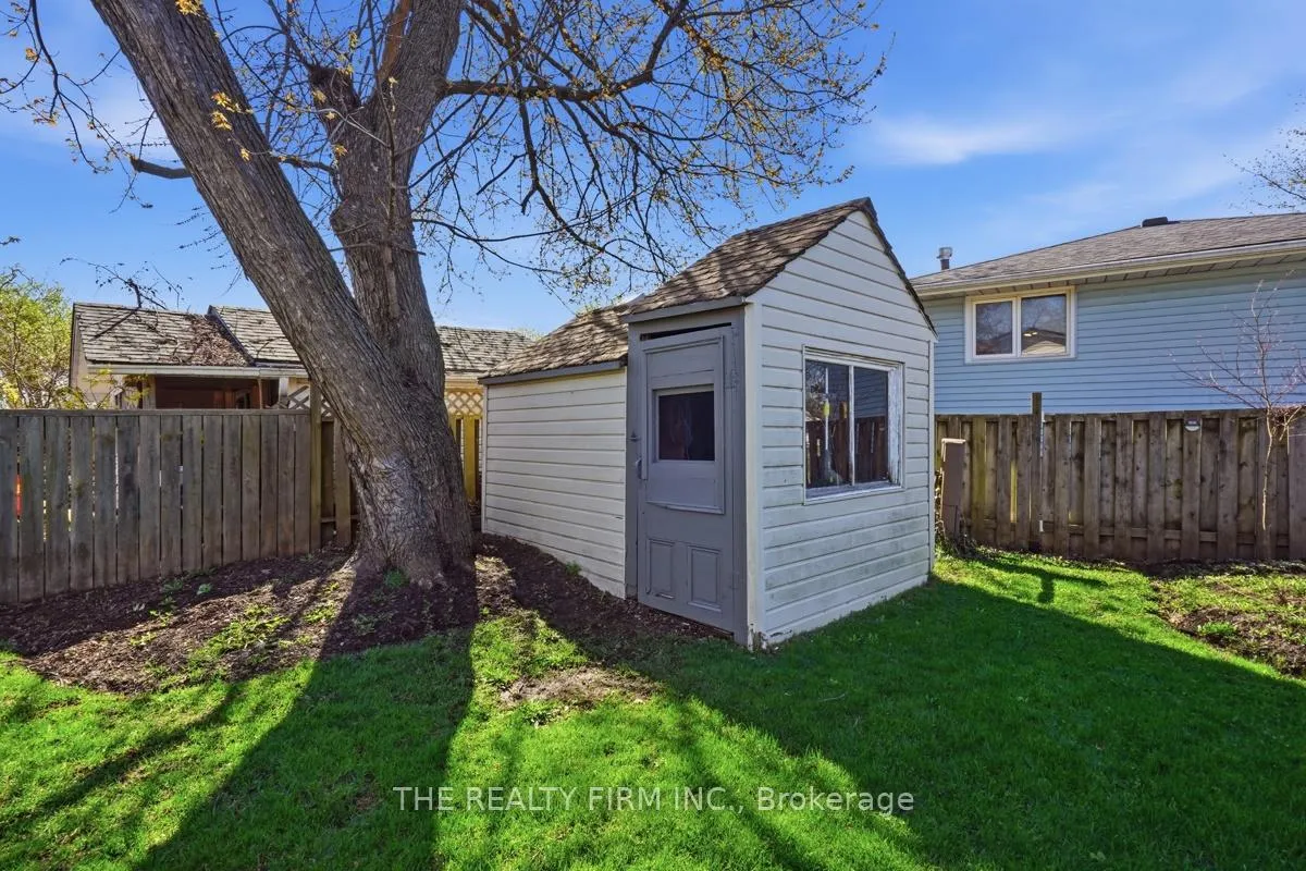 Photo 43 of 923 Willow Lane, London, South Y — HOMEH