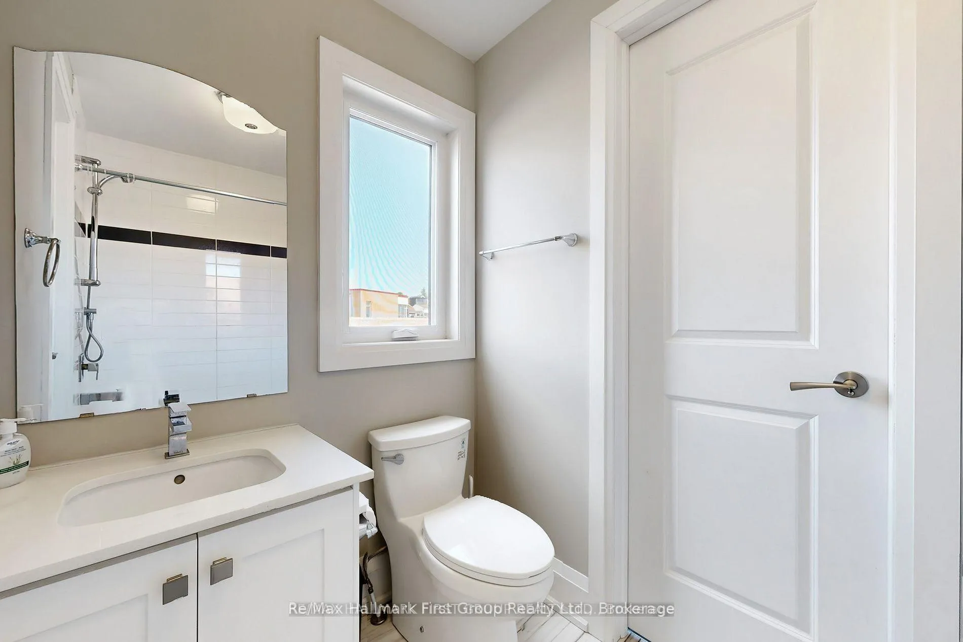 Photo 16 of 2 Helen Avenue, Toronto, Caledonia-Fairbank — HOMEH
