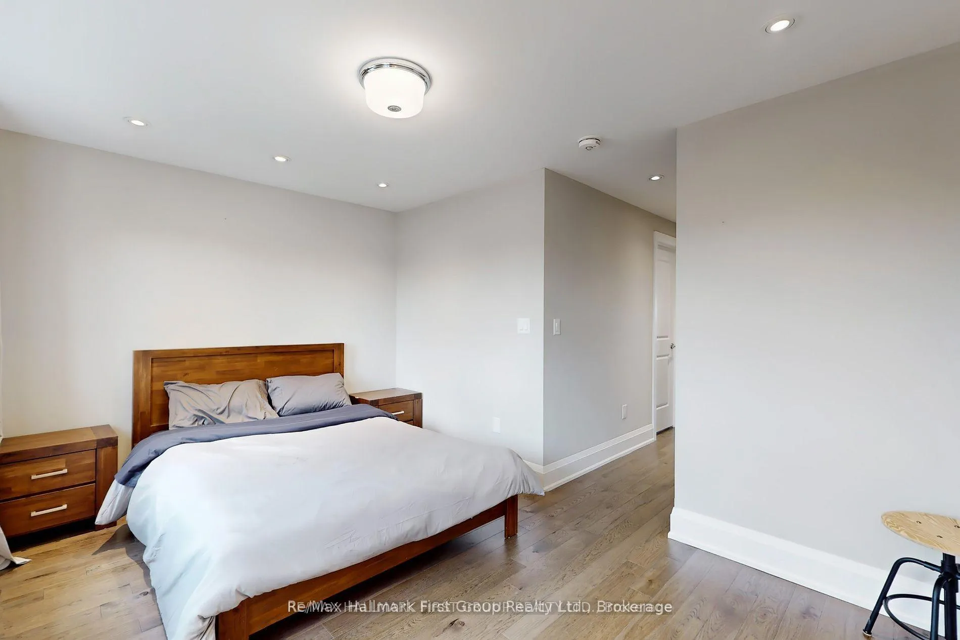 Photo 24 of 2 Helen Avenue, Toronto, Caledonia-Fairbank — HOMEH