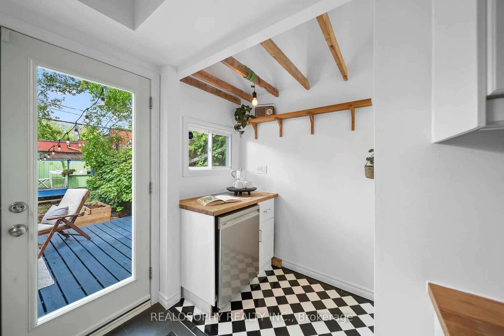Photo 15 of 118 Ivy Avenue, Toronto, South Riverdale — HOMEH