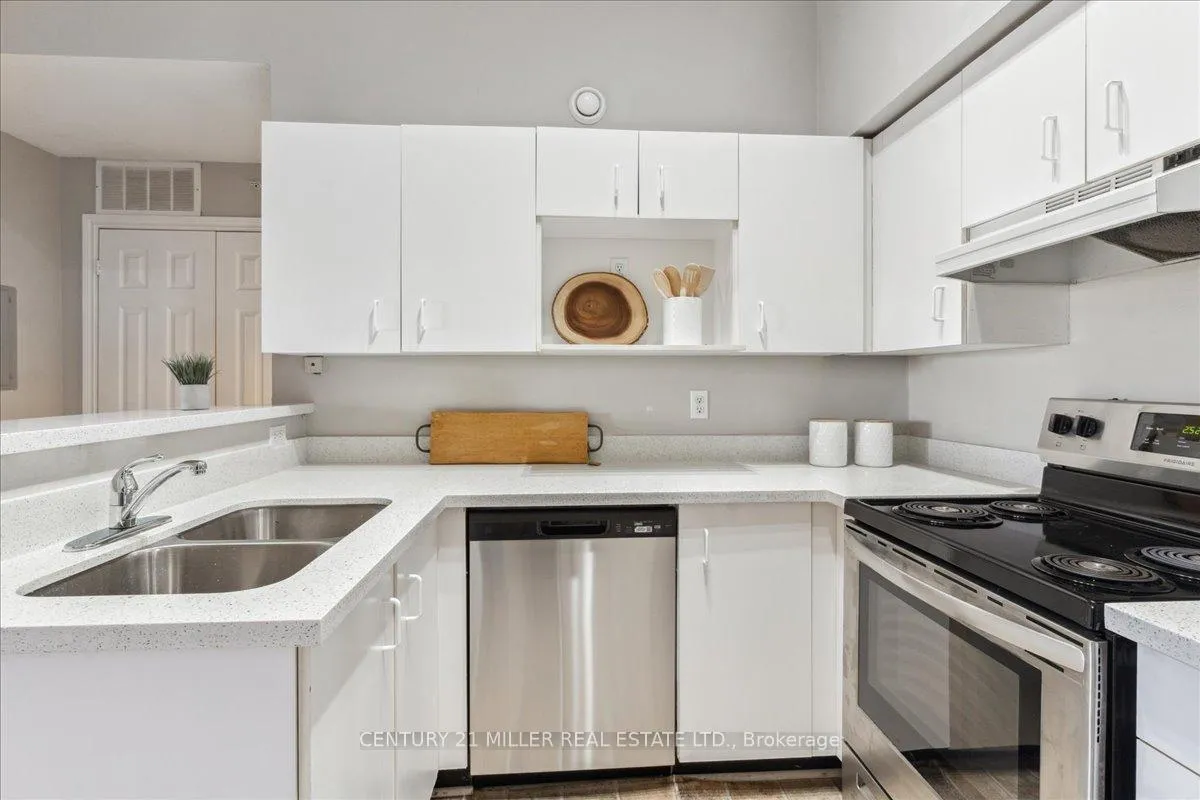 Photo 8 of Unit 406, 4003 Kilmer Drive, Burlington, Tansley — HOMEH