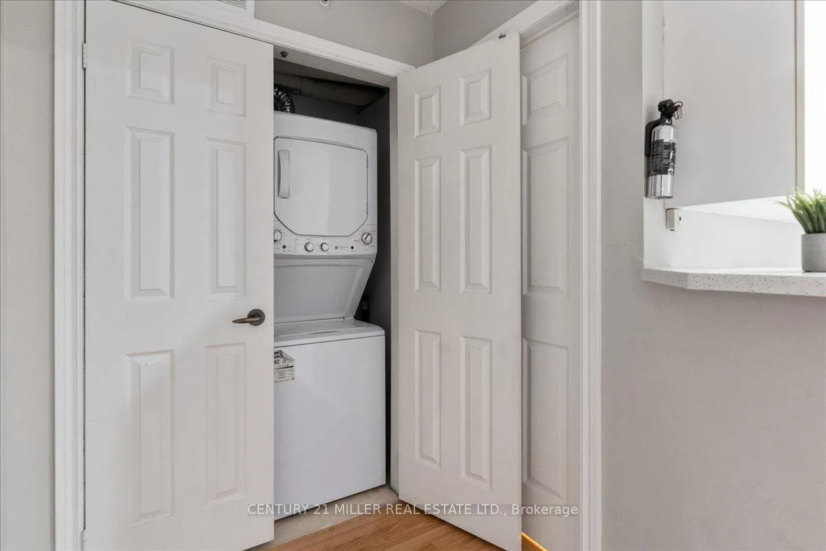 Photo 21 of Unit 406, 4003 Kilmer Drive, Burlington, Tansley — HOMEH