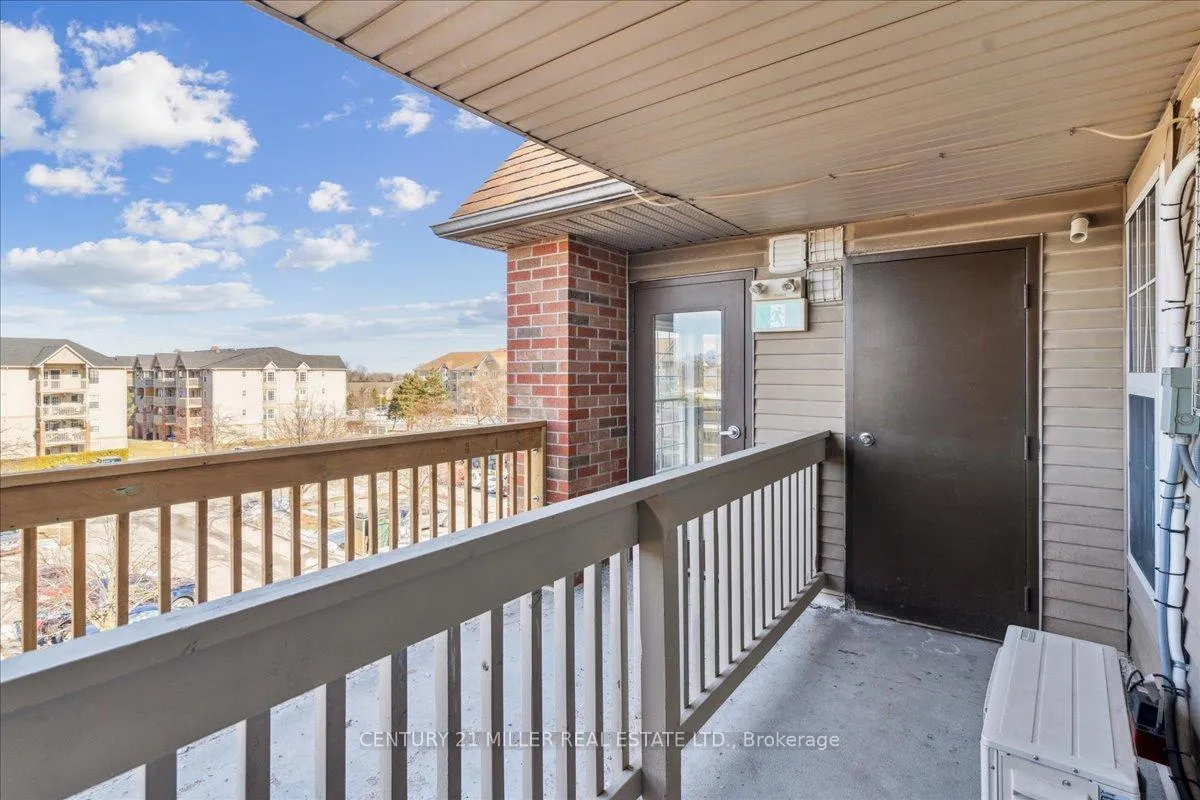 Photo 22 of Unit 406, 4003 Kilmer Drive, Burlington, Tansley — HOMEH