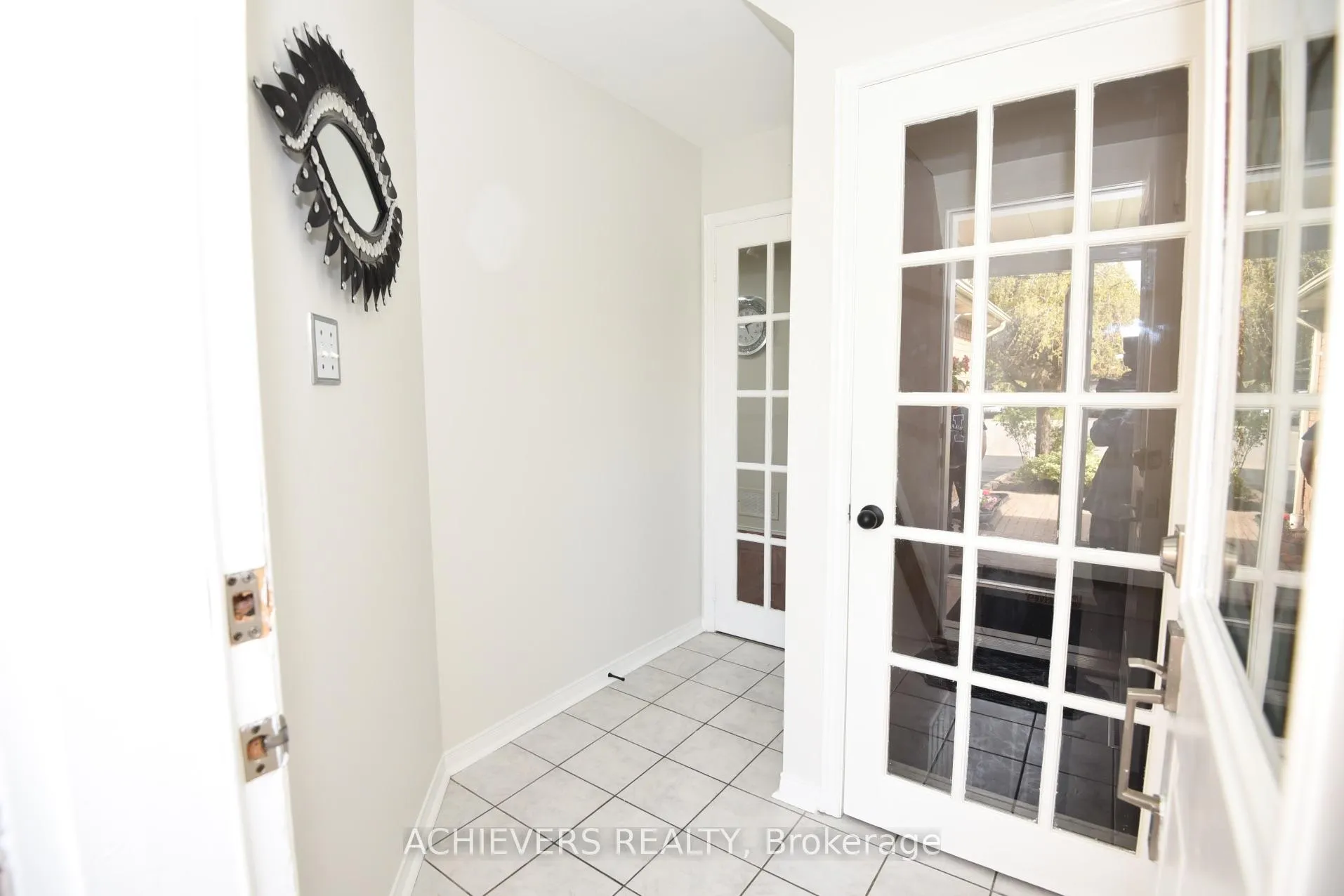 Photo 4 of 10 Gramercy Square, Scarborough, Rouge — HOMEH