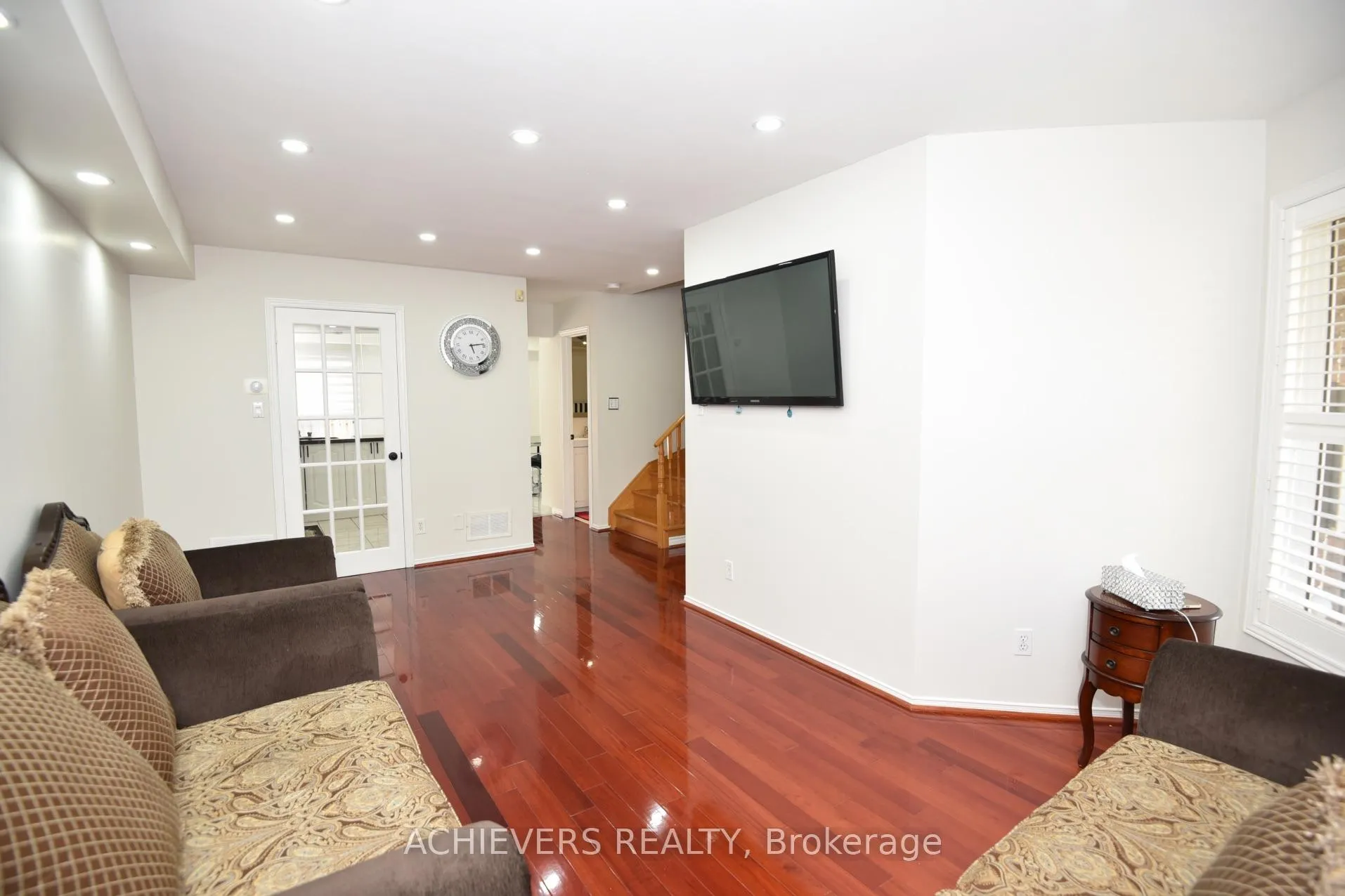 Photo 7 of 10 Gramercy Square, Scarborough, Rouge — HOMEH