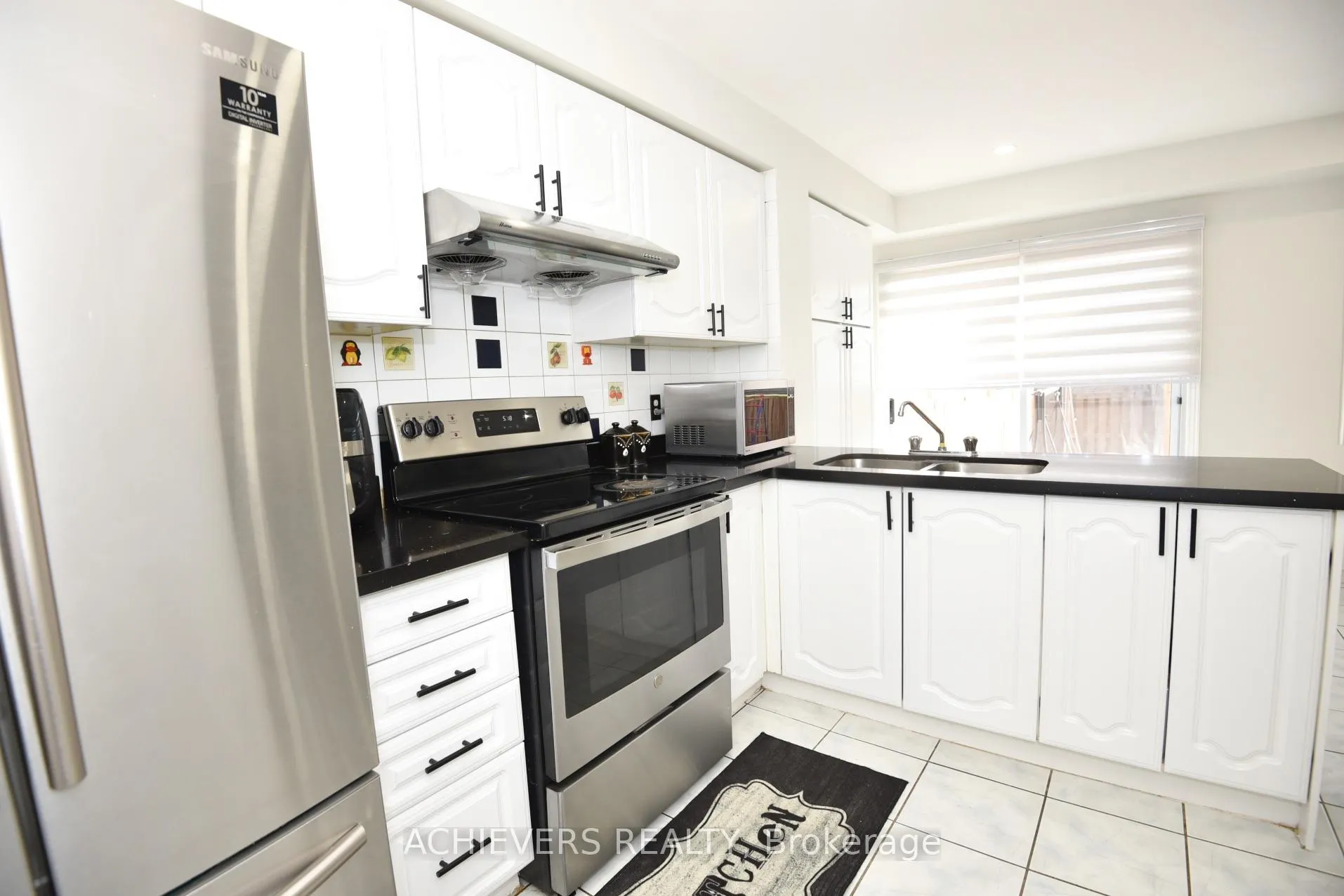 Photo 15 of 10 Gramercy Square, Scarborough, Rouge — HOMEH