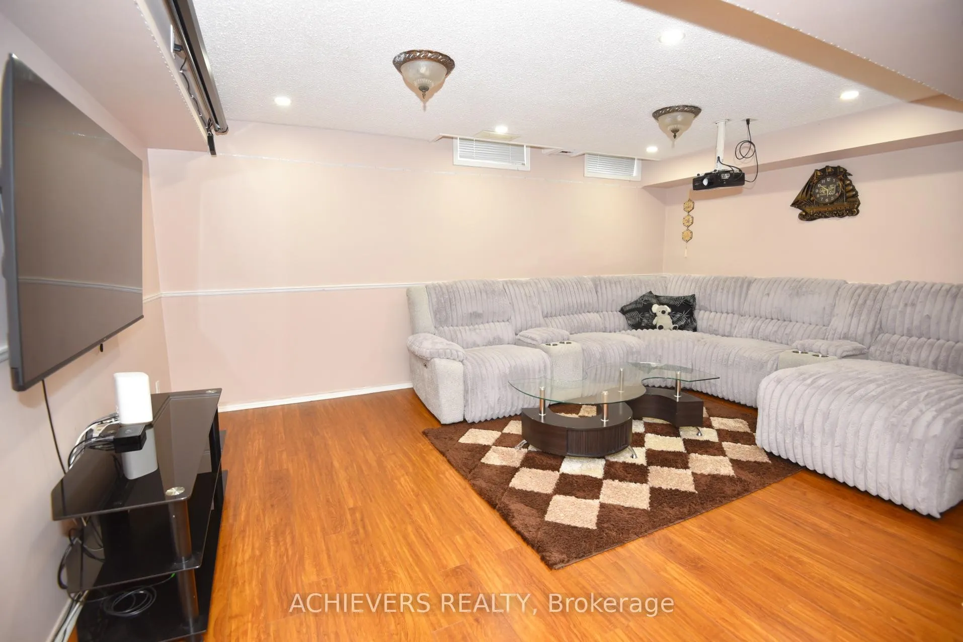 Photo 33 of 10 Gramercy Square, Scarborough, Rouge — HOMEH