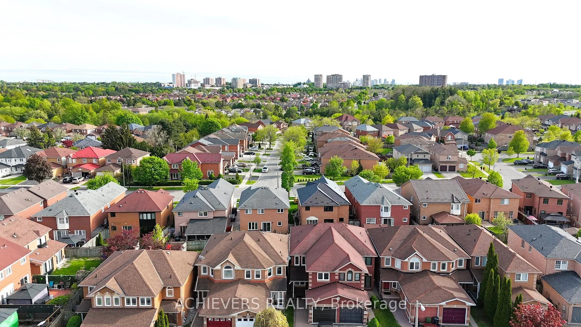 Photo 43 of 10 Gramercy Square, Scarborough, Rouge — HOMEH