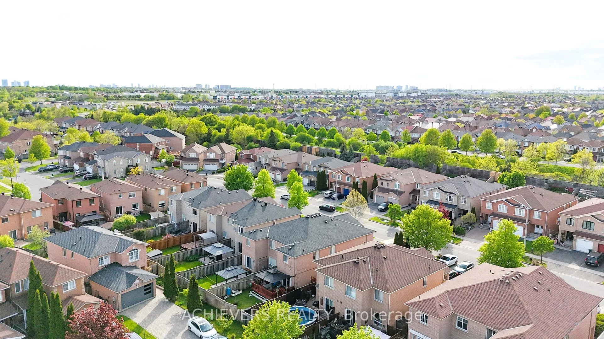 Photo 45 of 10 Gramercy Square, Scarborough, Rouge — HOMEH