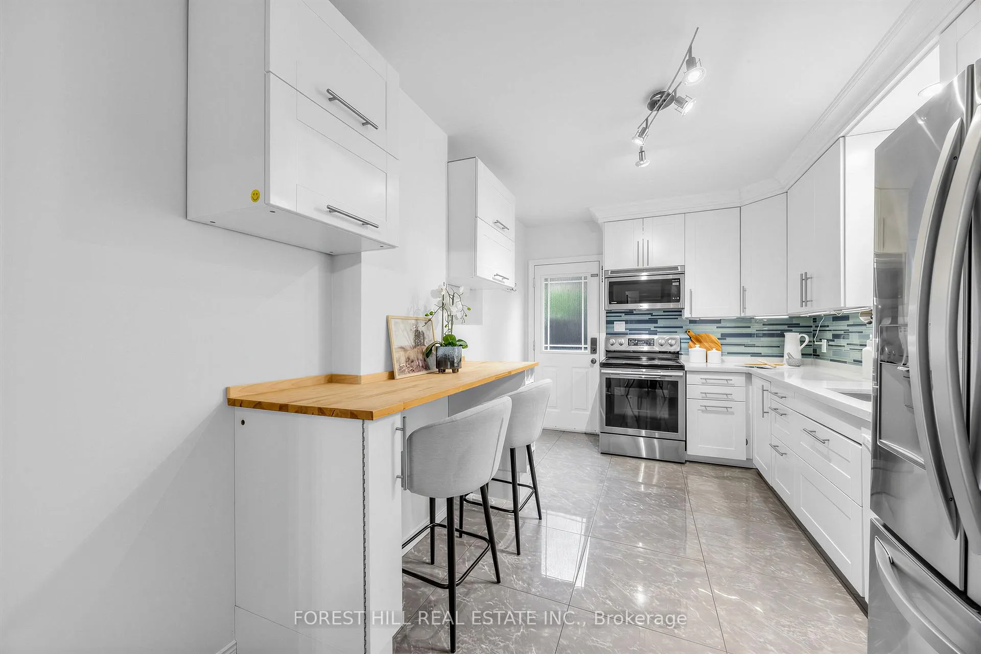 Photo 11 of 43 Norwood Road, Toronto, East End-Danforth — HOMEH