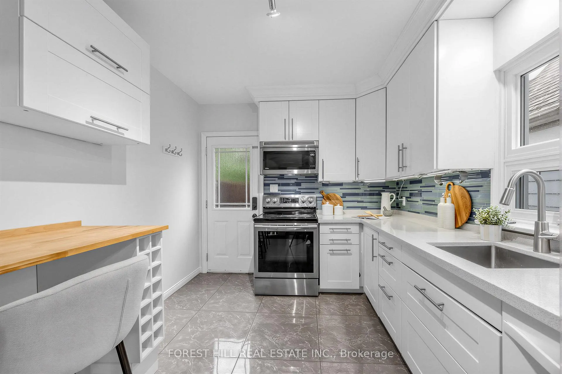 Photo 13 of 43 Norwood Road, Toronto, East End-Danforth — HOMEH