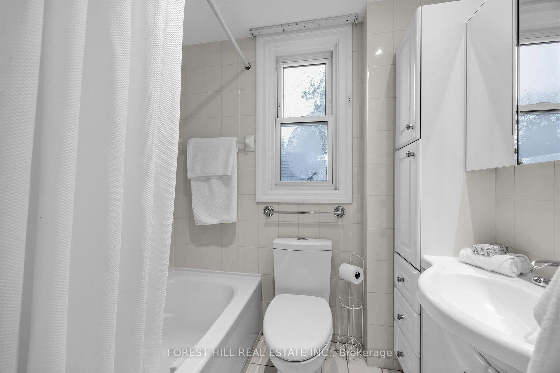 Photo 24 of 43 Norwood Road, Toronto, East End-Danforth — HOMEH