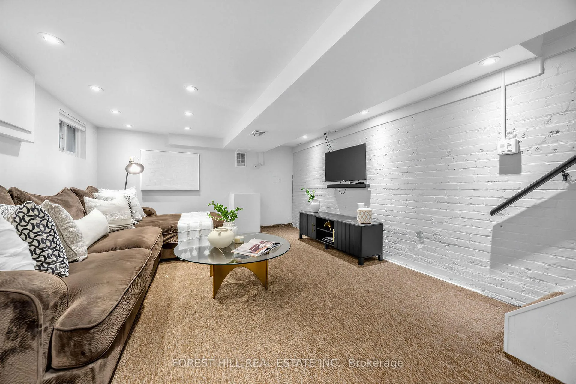 Photo 27 of 43 Norwood Road, Toronto, East End-Danforth — HOMEH