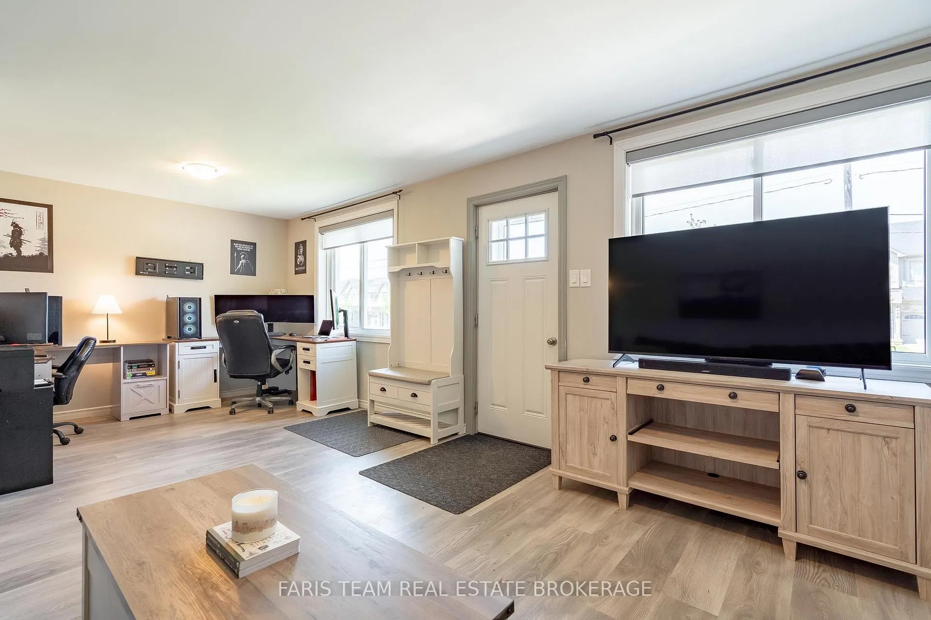 Photo 13 of 261 James Street E, Orillia — HOMEH