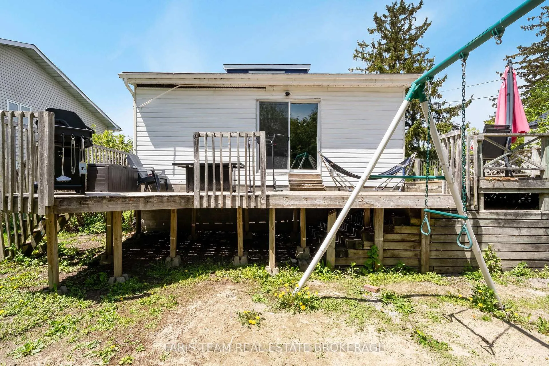 Photo 33 of 261 James Street E, Orillia — HOMEH