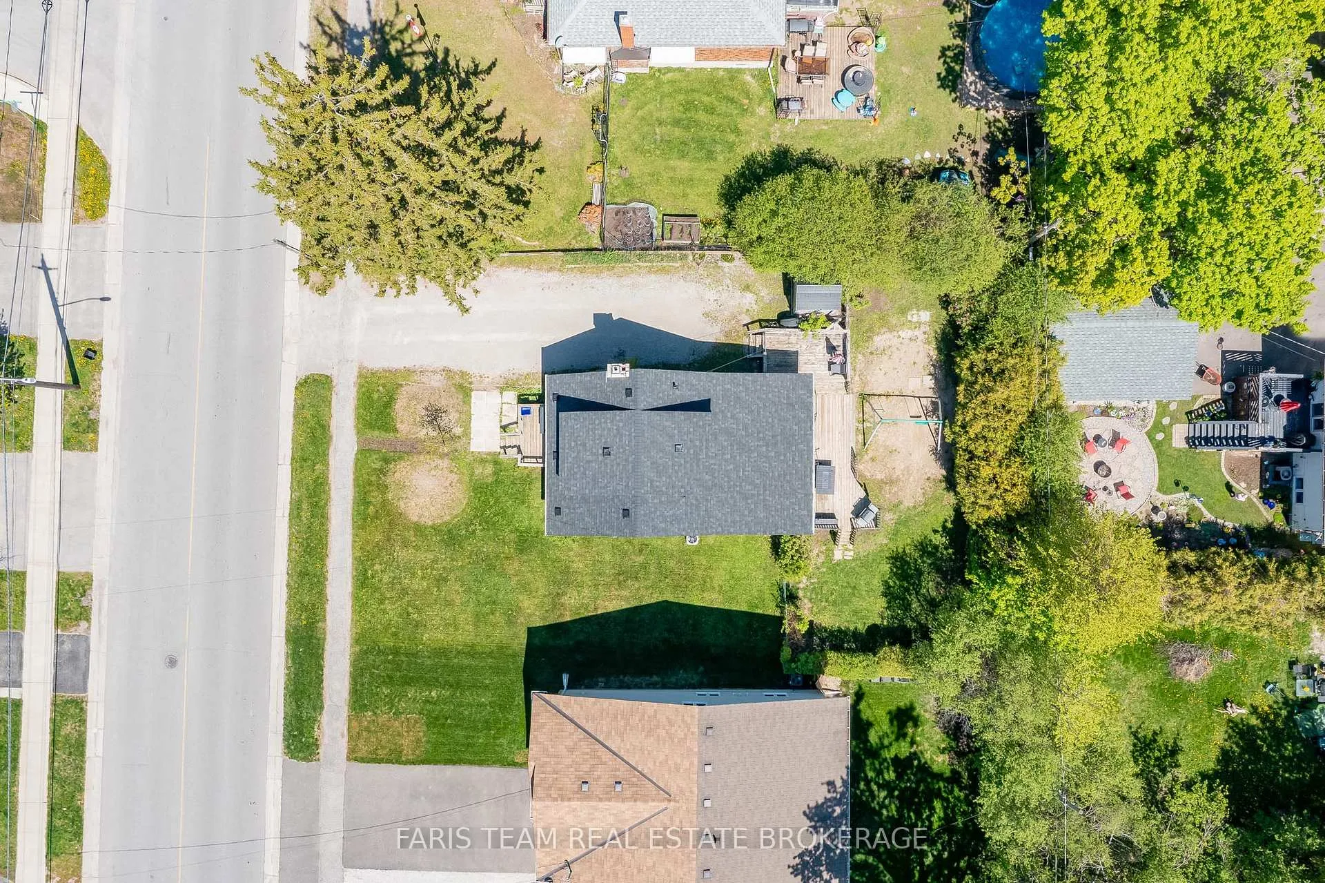 Photo 35 of 261 James Street E, Orillia — HOMEH