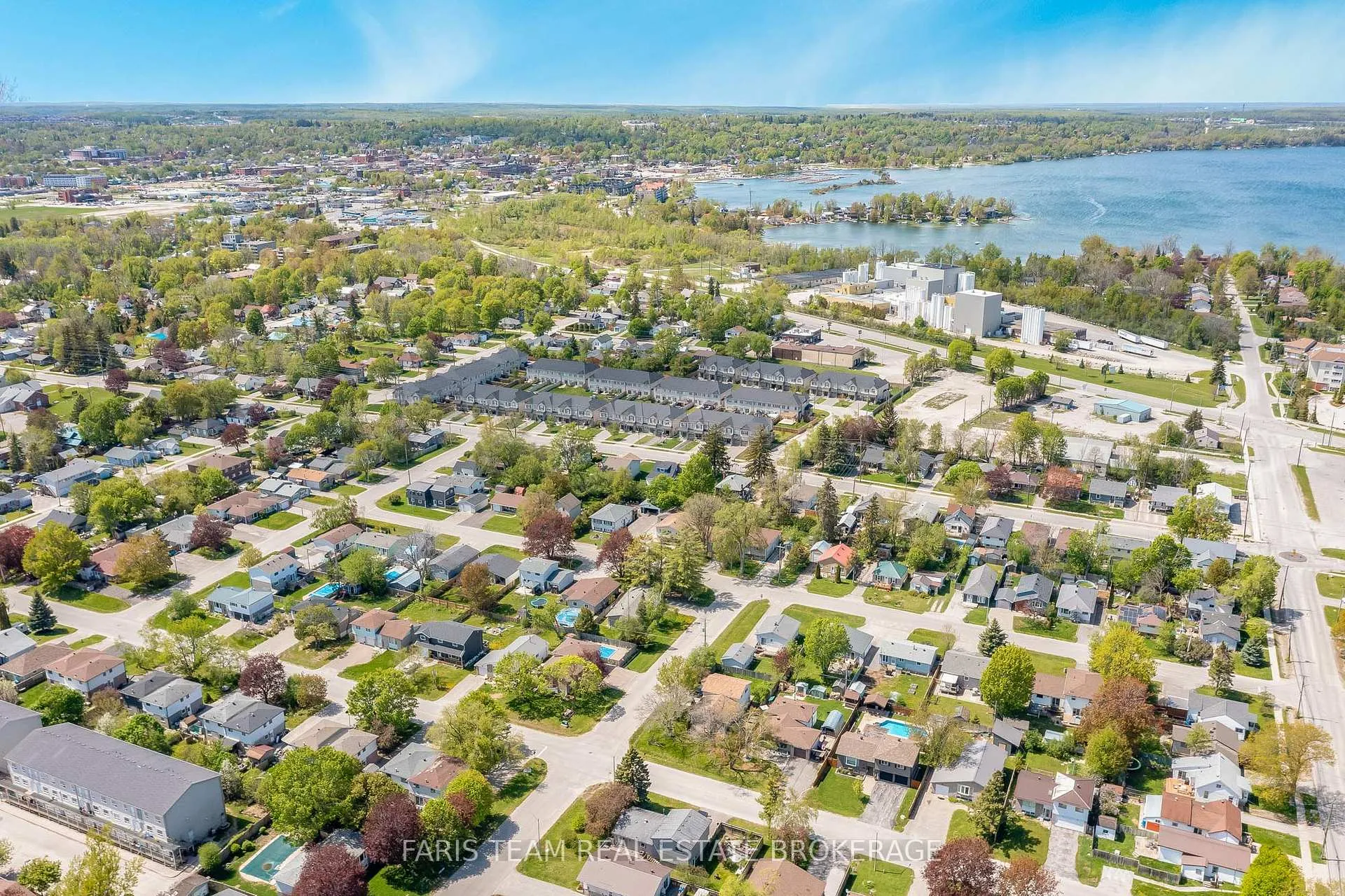Photo 38 of 261 James Street E, Orillia — HOMEH