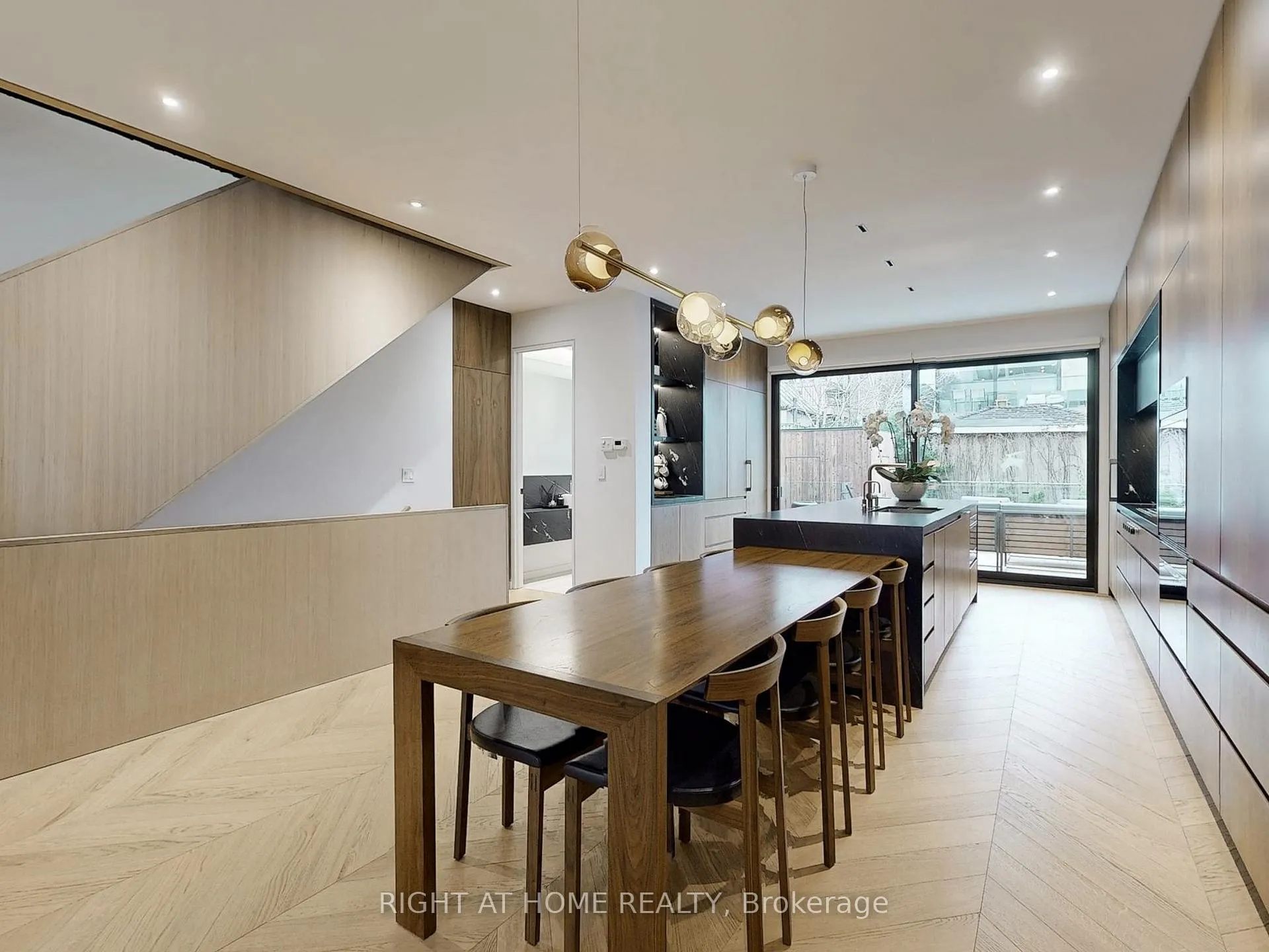 Photo 6 of 15 Durie Street E, Toronto, High Park-Swansea — HOMEH