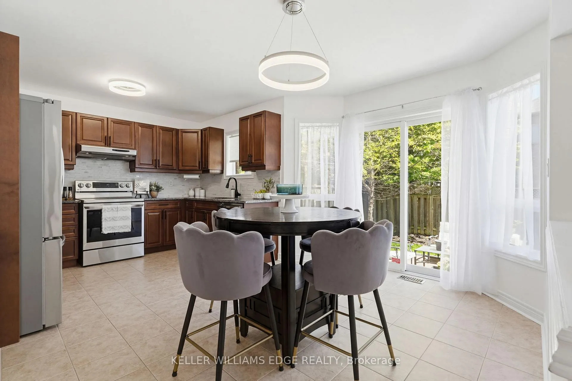Photo 8 of 5398 Langford Road, Burlington, Orchard — HOMEH
