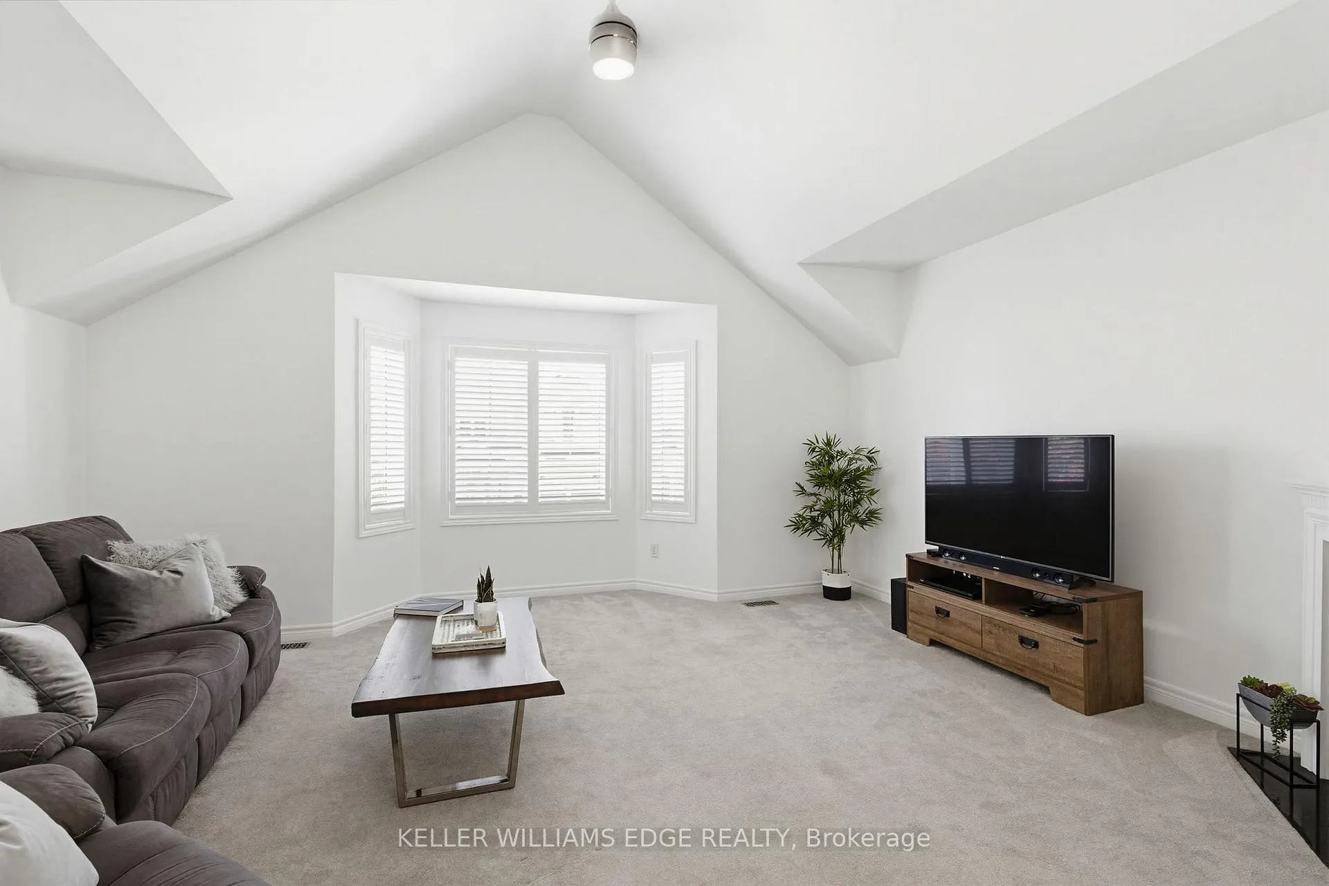 Photo 24 of 5398 Langford Road, Burlington, Orchard — HOMEH