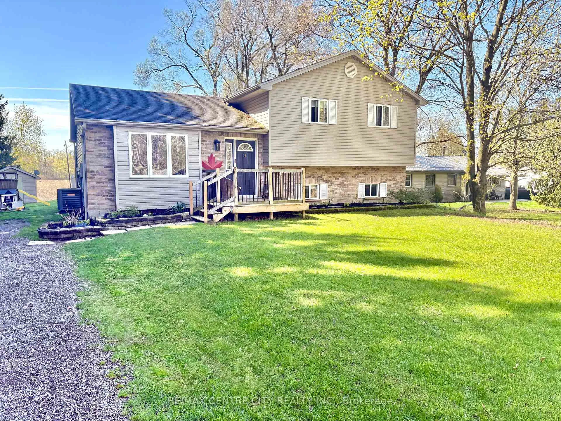 Photo 1 of 2623 Avon Drive, Malahide, Rural Malahide — HOMEH