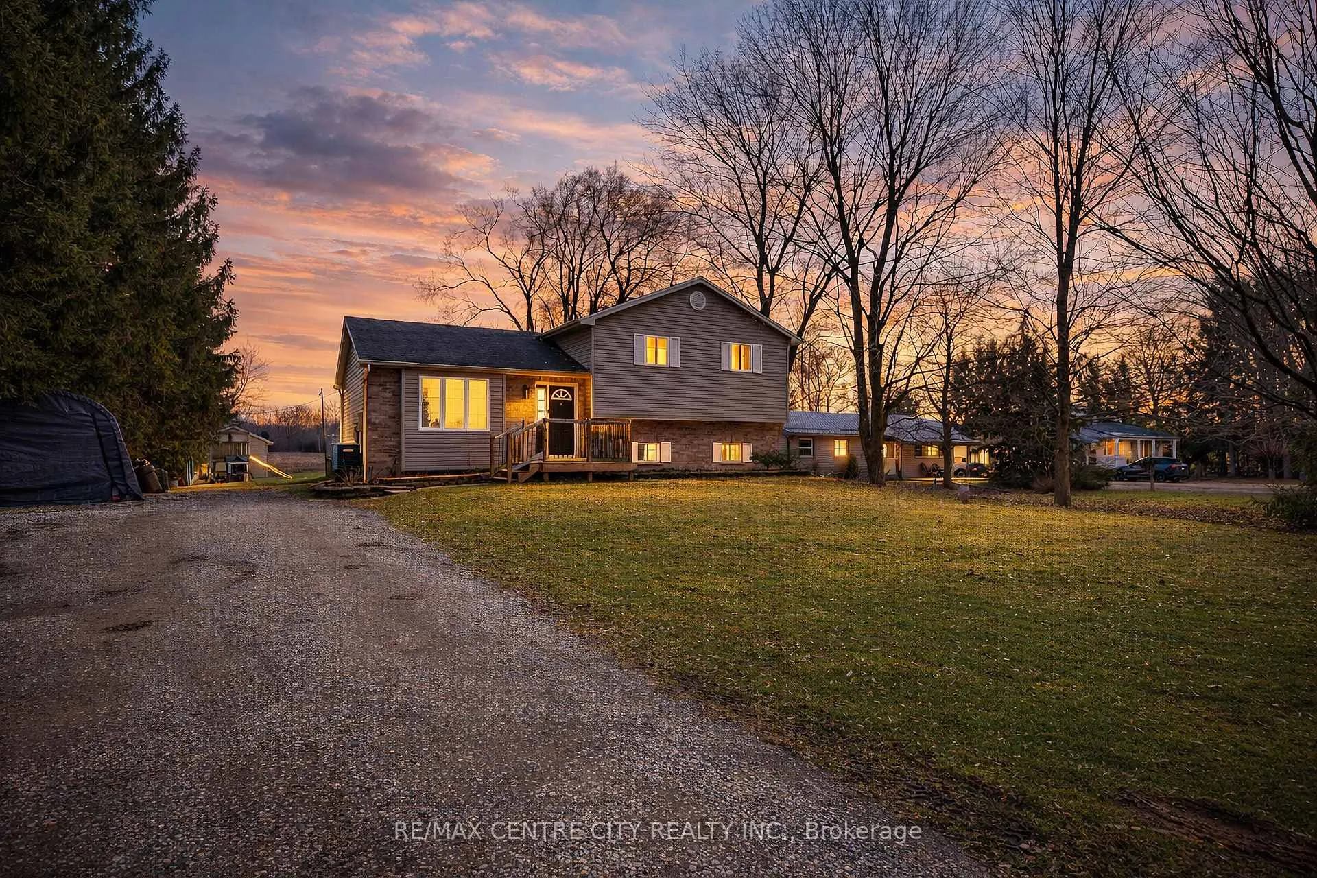 Photo 2 of 2623 Avon Drive, Malahide, Rural Malahide — HOMEH