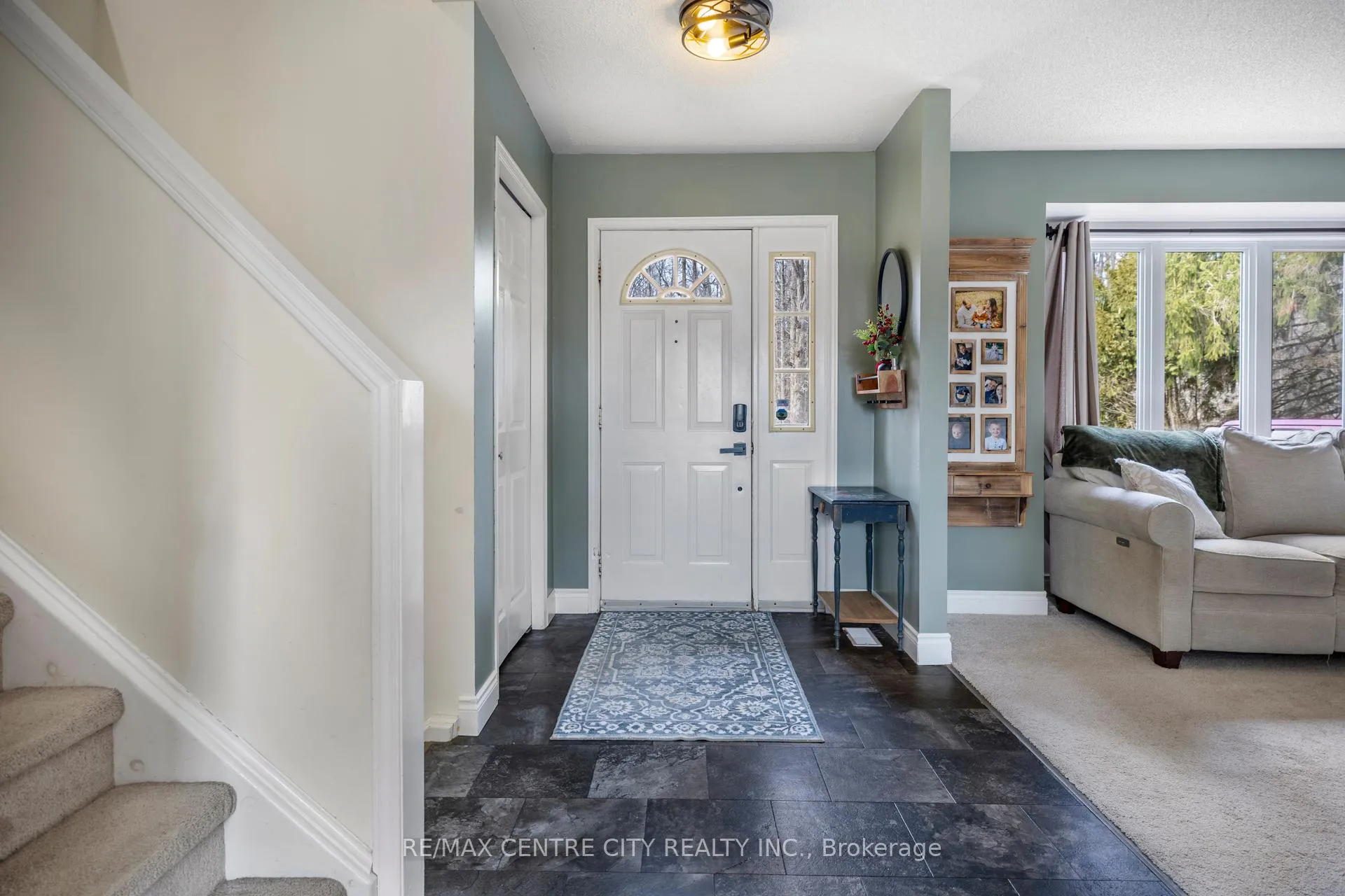 Photo 3 of 2623 Avon Drive, Malahide, Rural Malahide — HOMEH