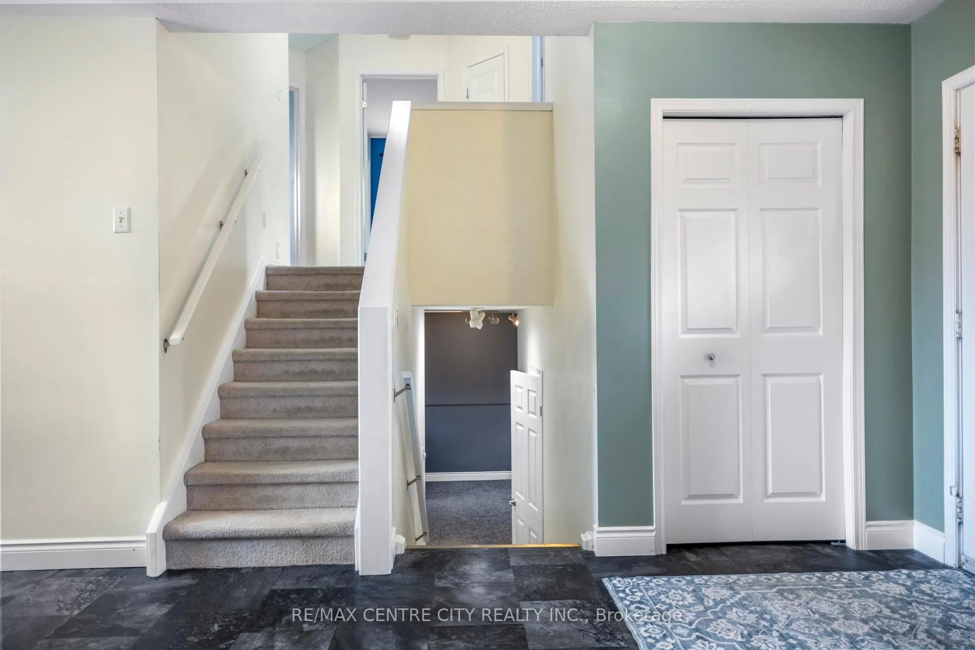 Photo 10 of 2623 Avon Drive, Malahide, Rural Malahide — HOMEH