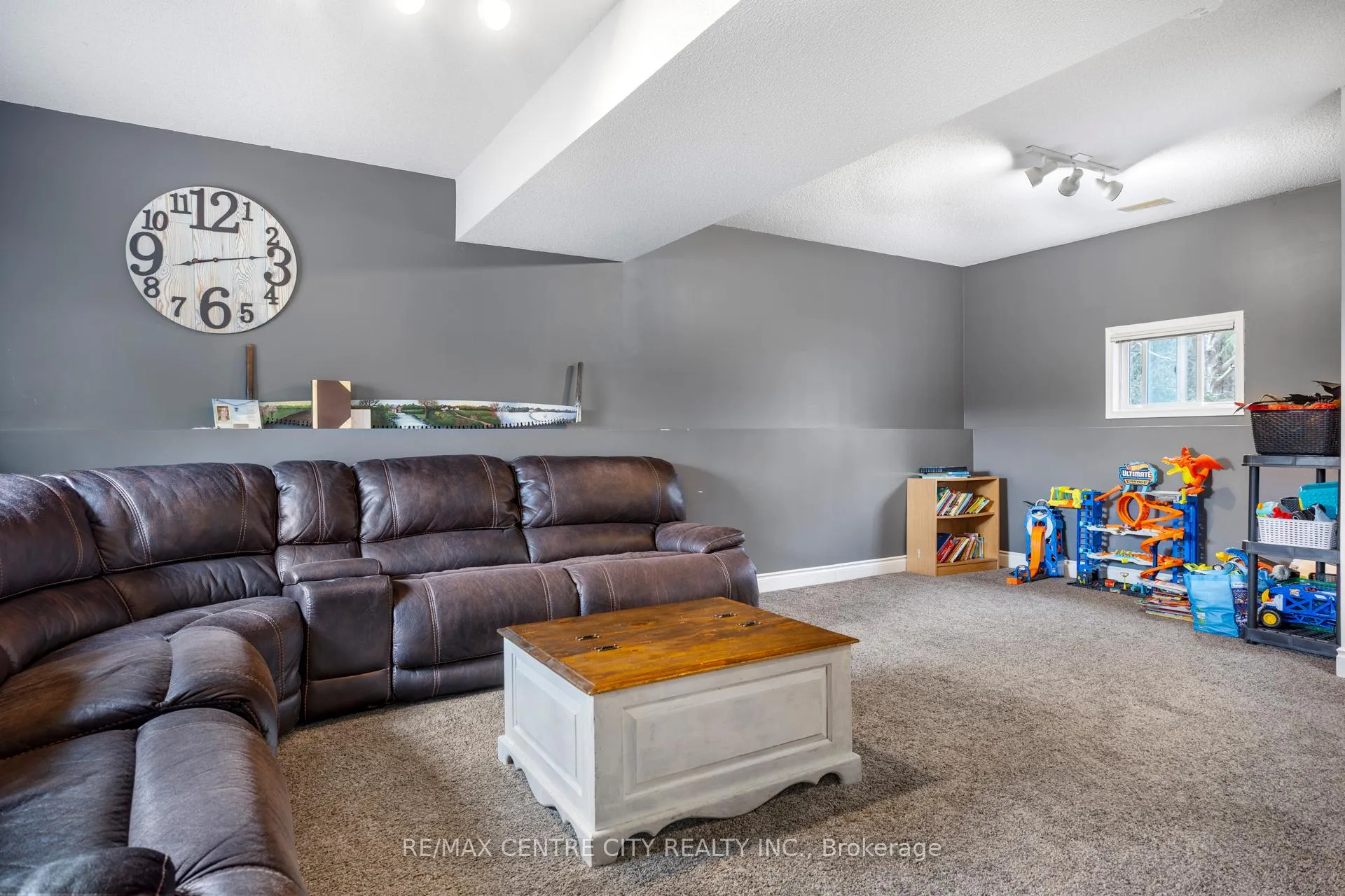 Photo 17 of 2623 Avon Drive, Malahide, Rural Malahide — HOMEH