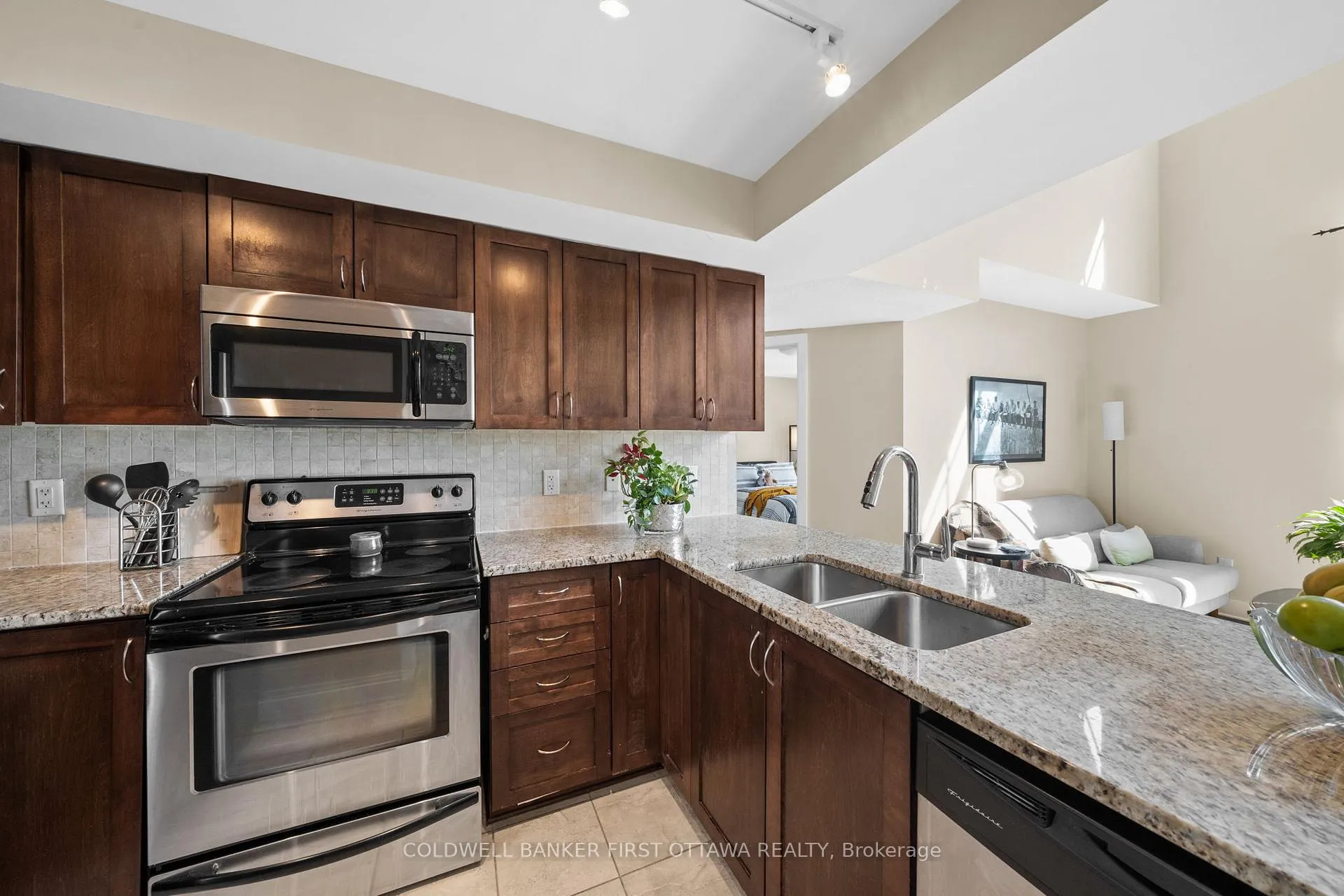 Photo 6 of 75C Colonnade Road, Ottawa, Merivale Industrial Park/Citiplace — HOMEH